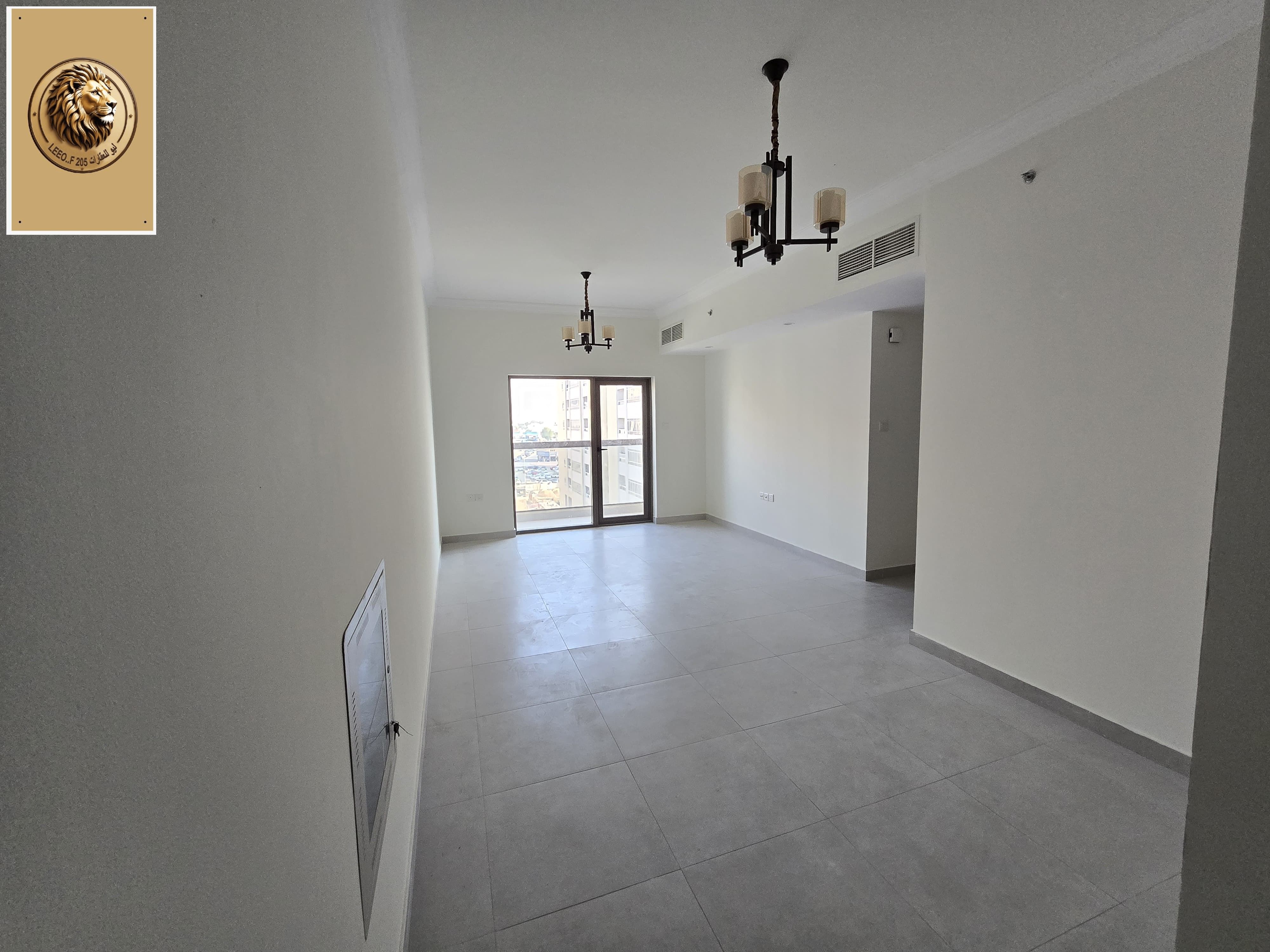 An elegant apartment in Al Hamidiyah, a spacious area, a balcony, and 3 bathrooms, ready for living.