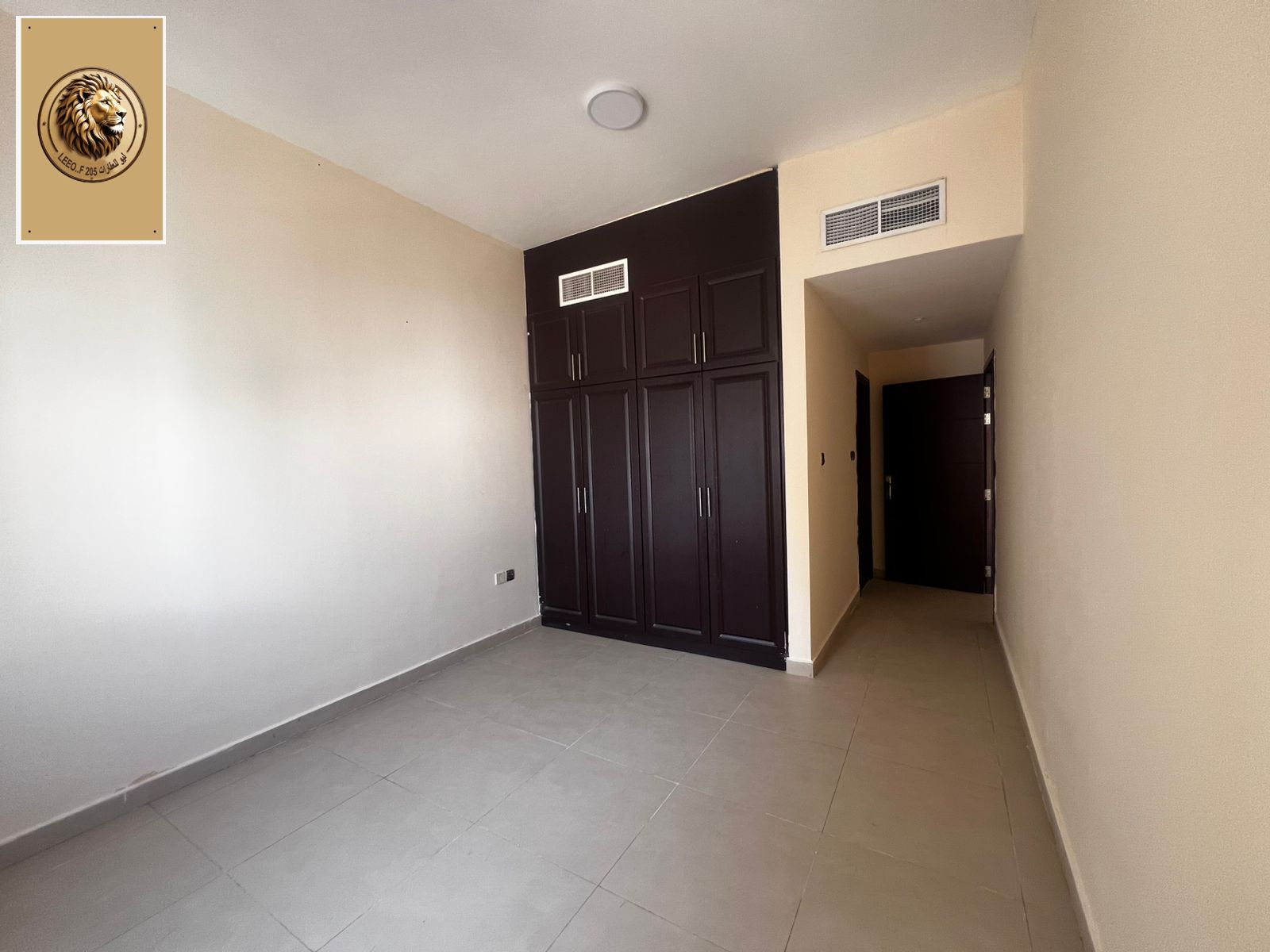 Golden opportunity for annual rent in Al Jurf 3 Close to the main street | Fully serviced | Near the Dubai and Sharjah exit Price: Only 32,000 AED