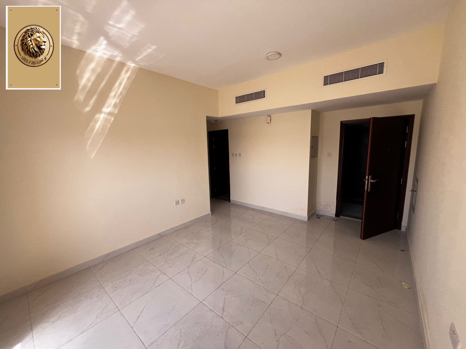One-bedroom apartment with a living room for annual rent in Al Nuaimiya 3 | Close t o Safeer Mall Price: 30,000 Payment can be made in 4 installmen
