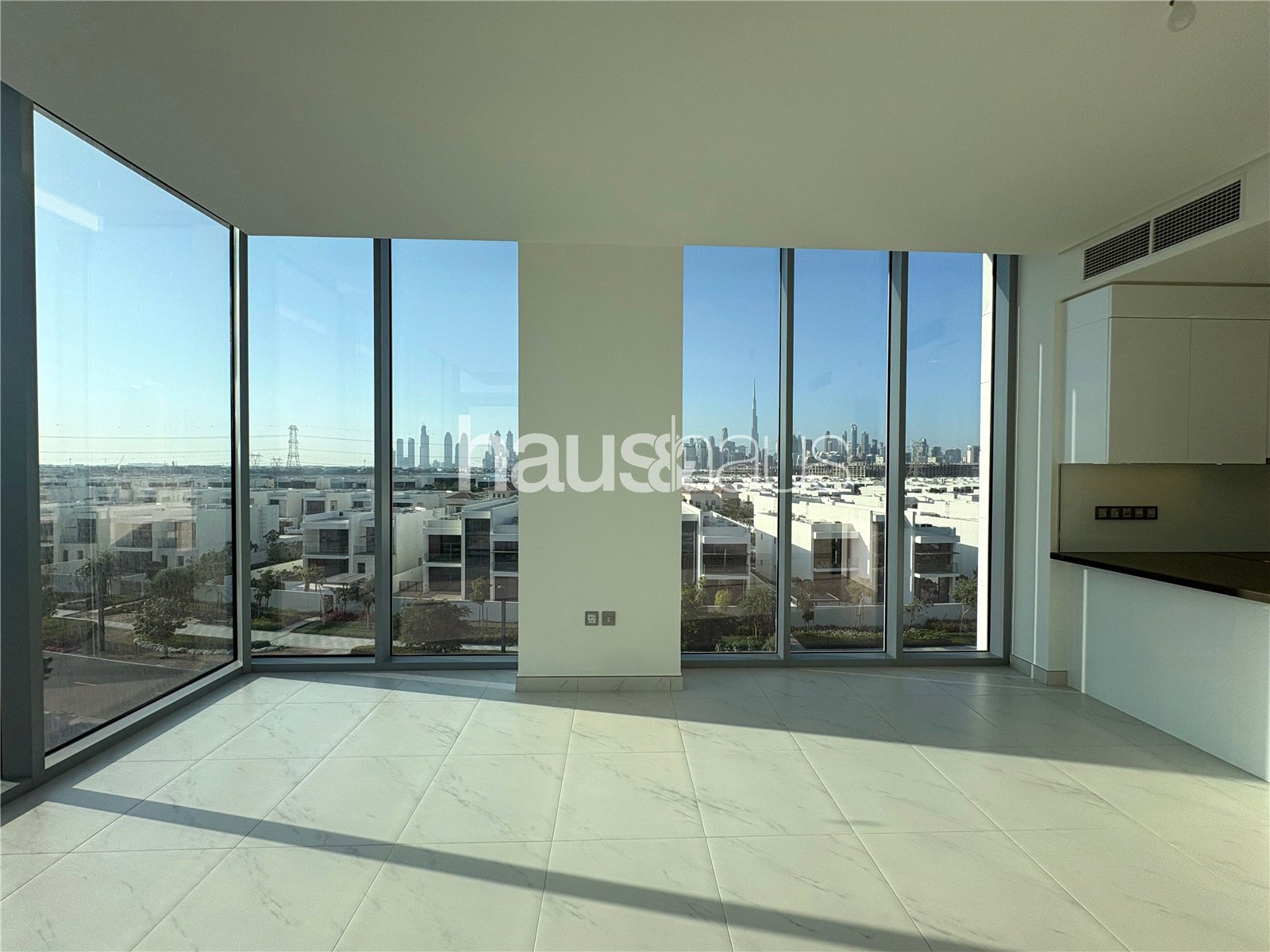 Downtown Views | Big Layout | Low Rise