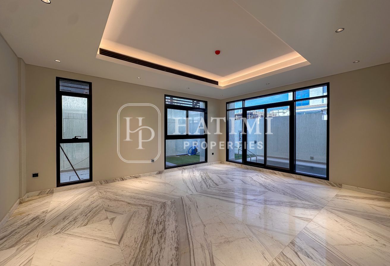 Freehold | Single Row | Ready to move in