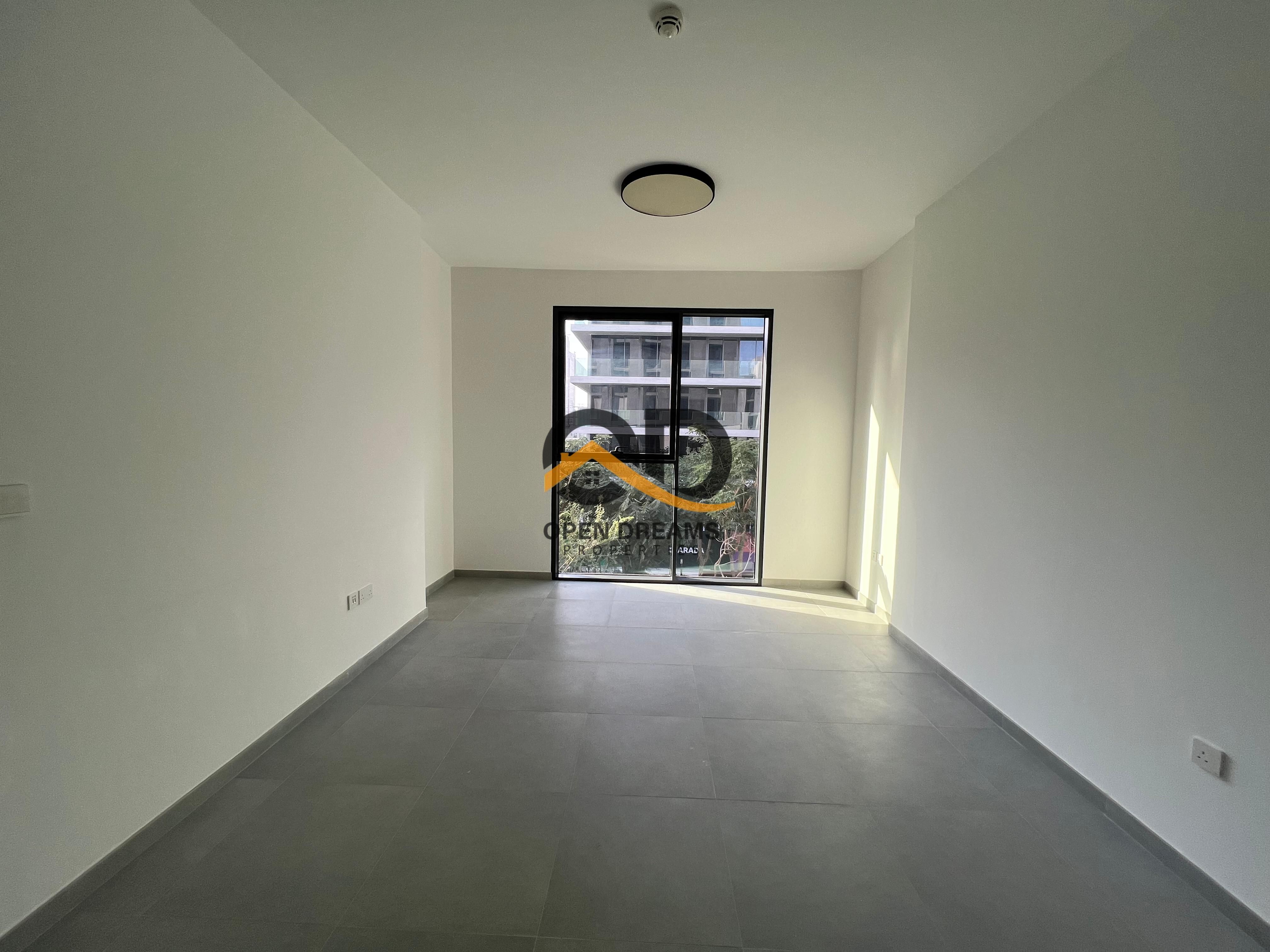 Balcony Bliss – Stylish 1 BHK in Tiraz 3