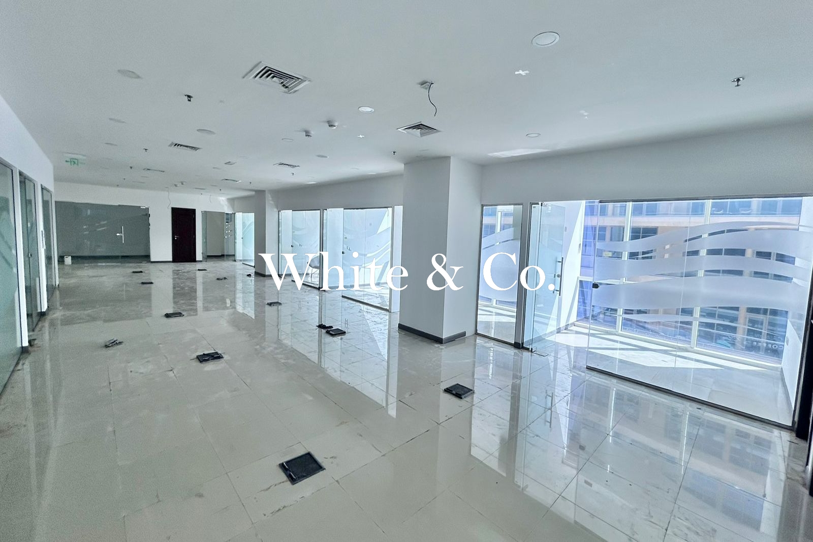 VACANT | PRIME LOCATION | PARTITIONED