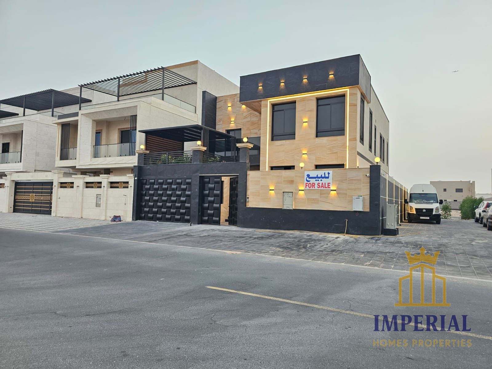 A brand new villa with a modern design; the price includes air conditioning, water, and electricity.