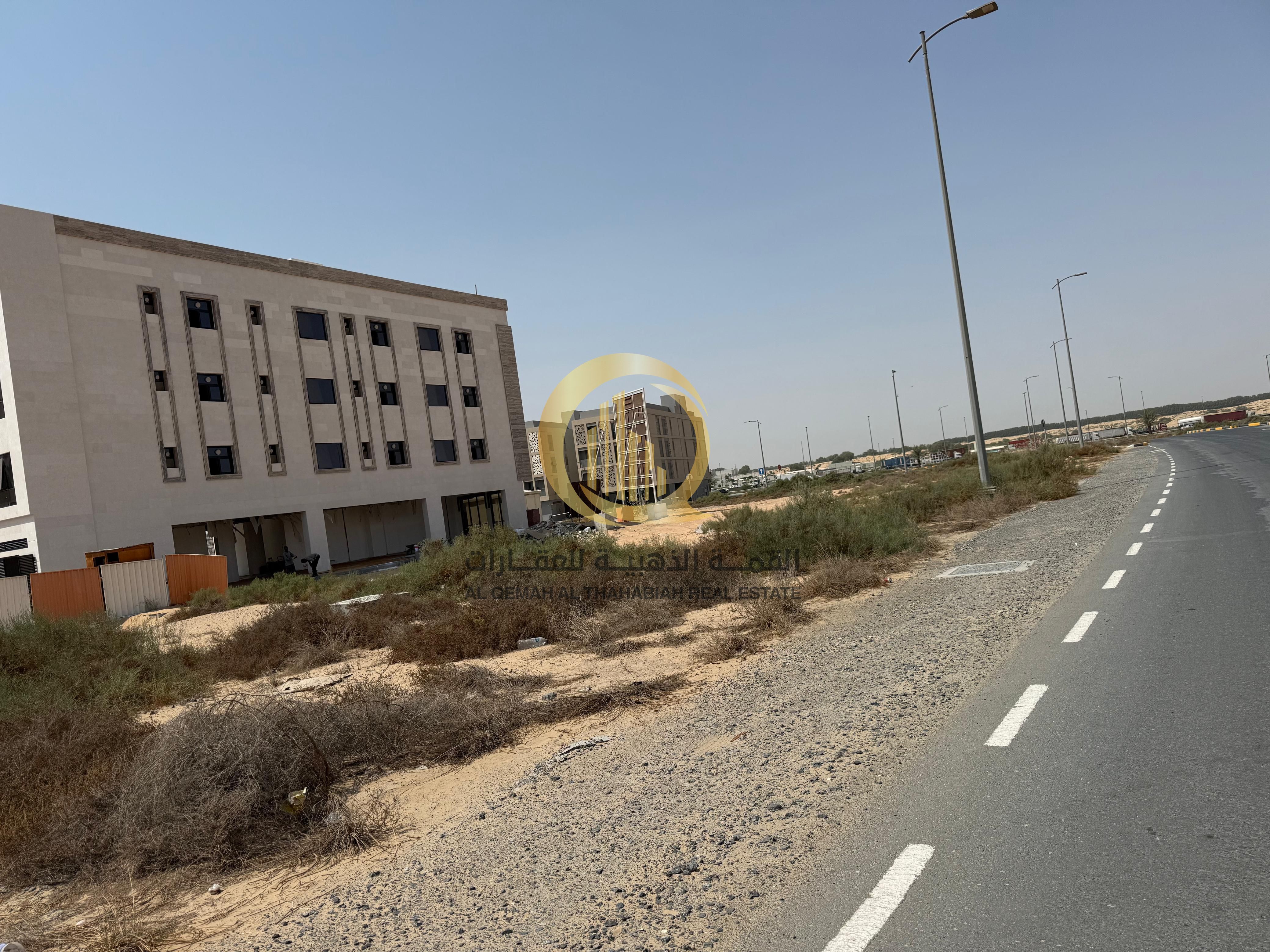 Land for sale in Talal City, excellent location, close to the park and mosque, on a street and alley. Land +3 floors permit. Freehold ownership for al