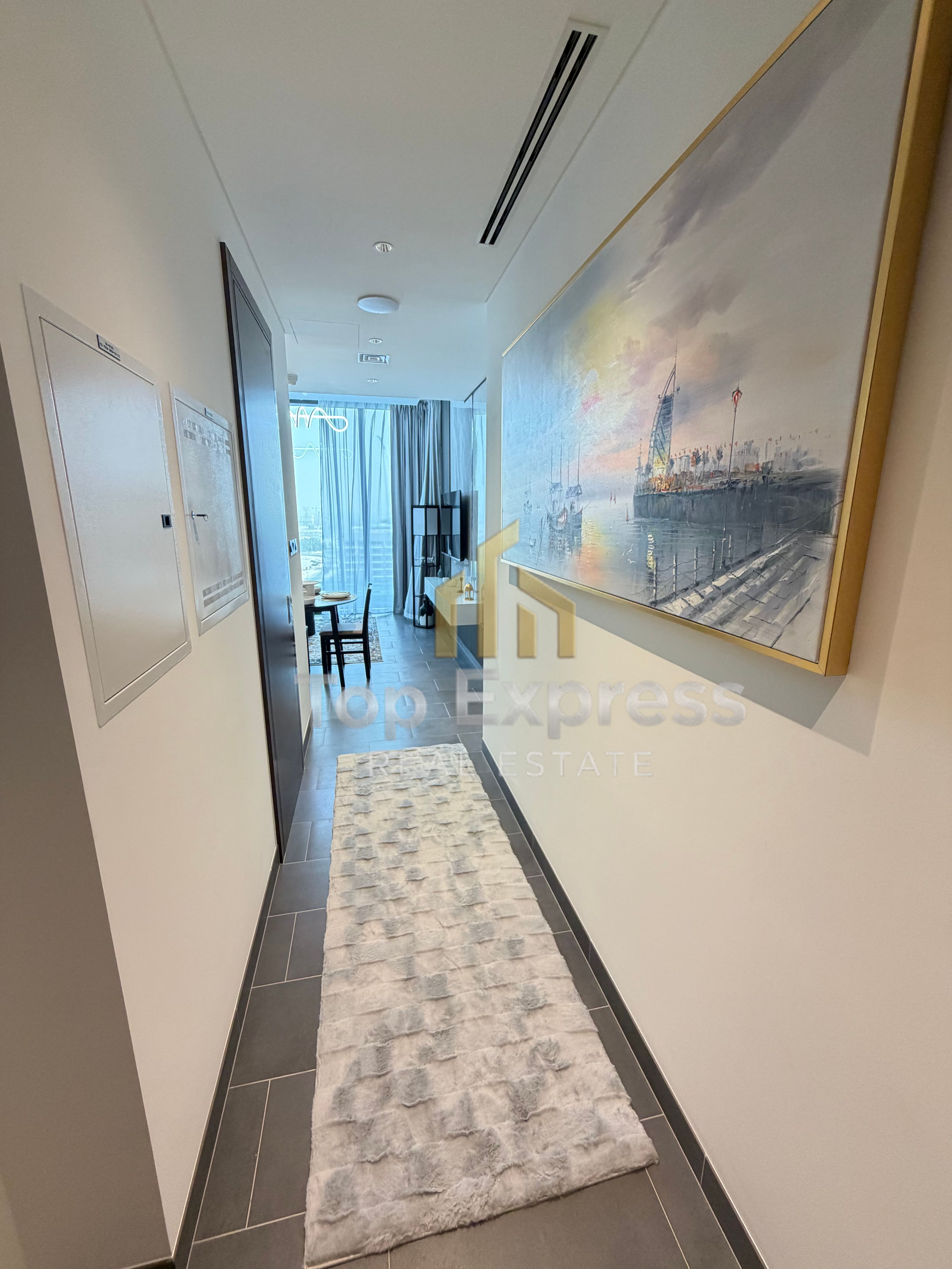 Luxurious 1 Bedroom Fully Furnished Apartment With Beautiful Pool Views