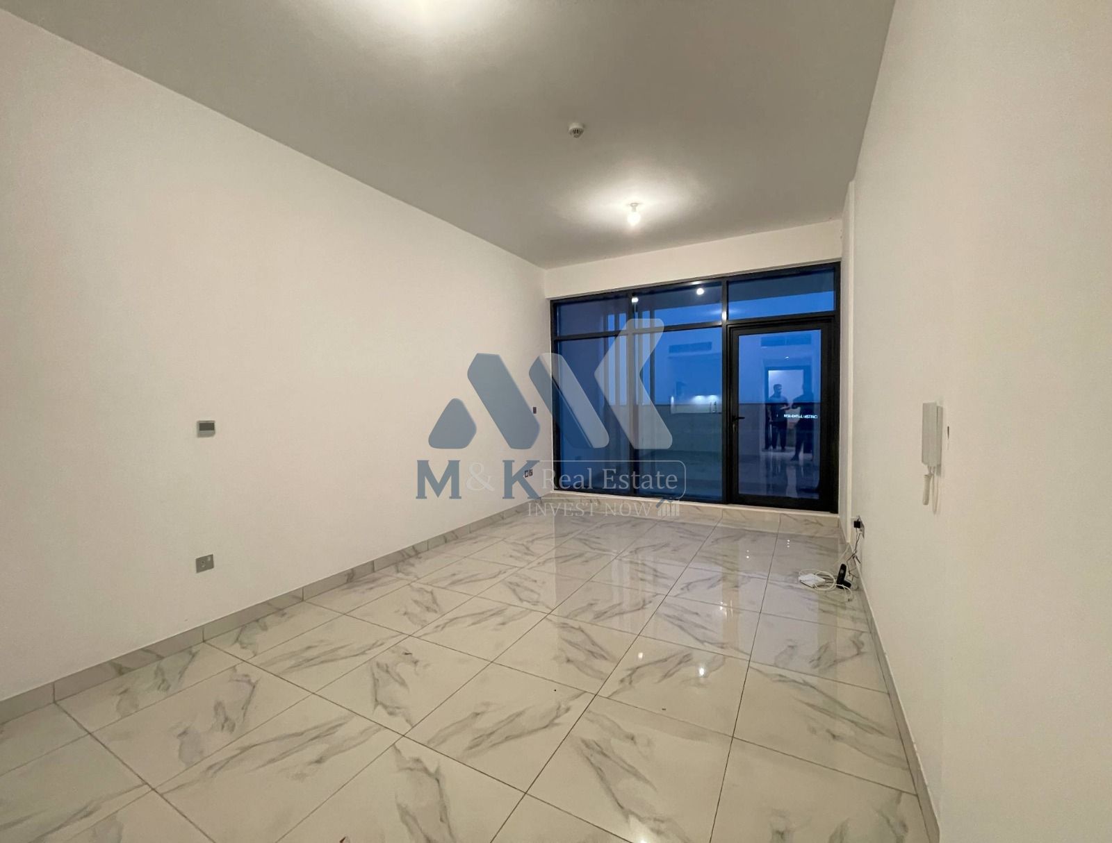 Peaceful Area / Spacious 1 BR / Hot Deal