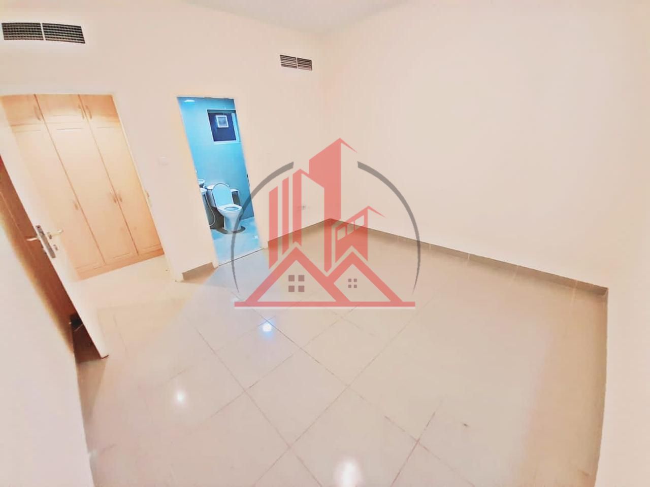 Stunning 1BR/ Master bedroom/ Wardrobes / Covered parking
