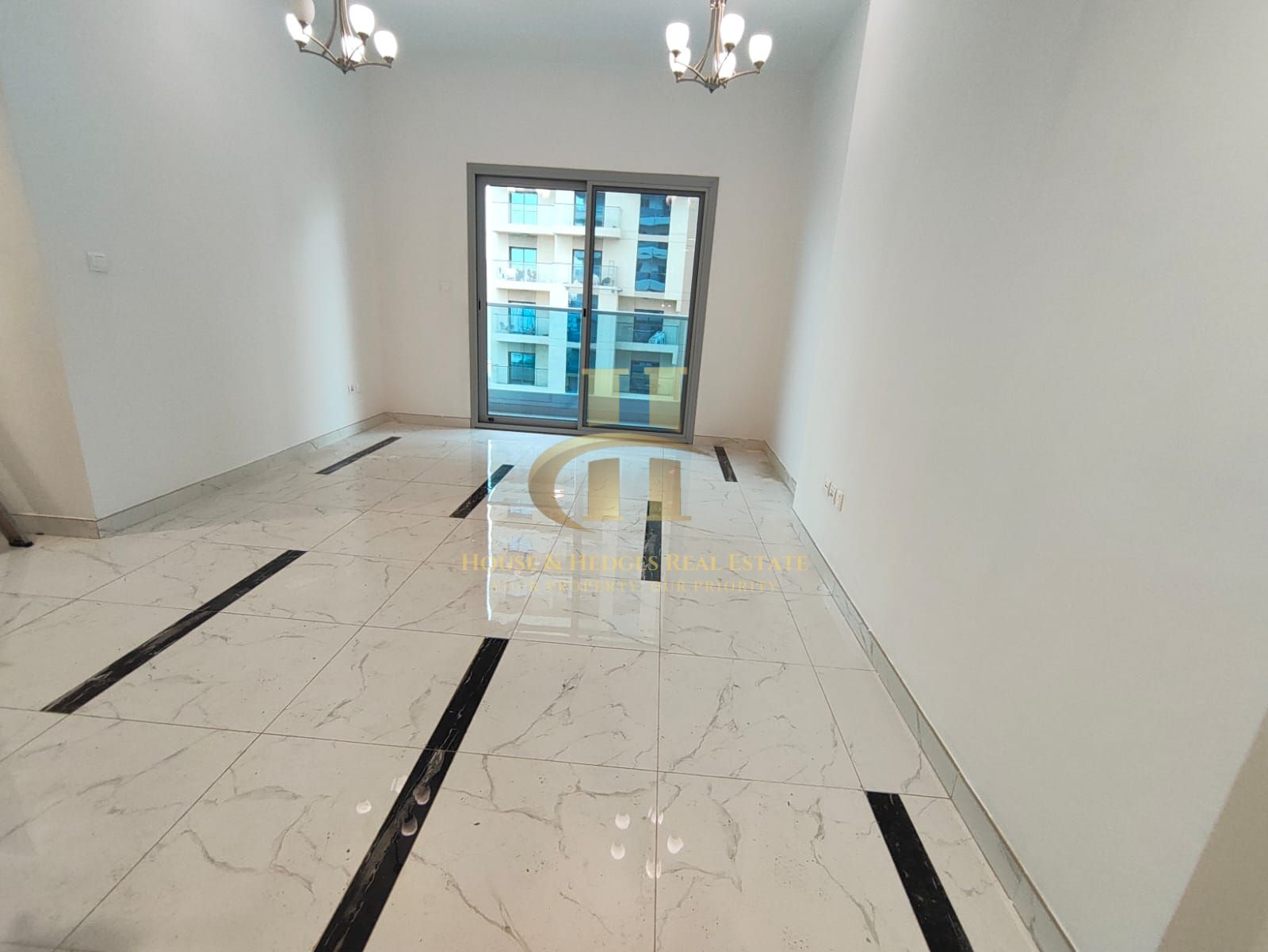 High Floor | Unfurnished | Community View