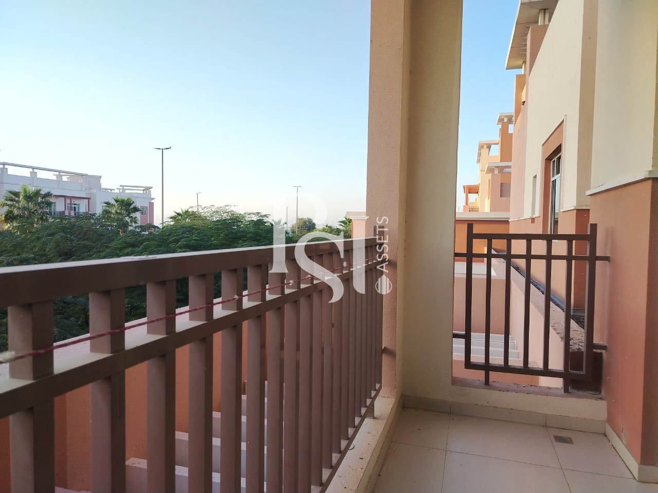 Balcony | Prime Location | Ready to Move