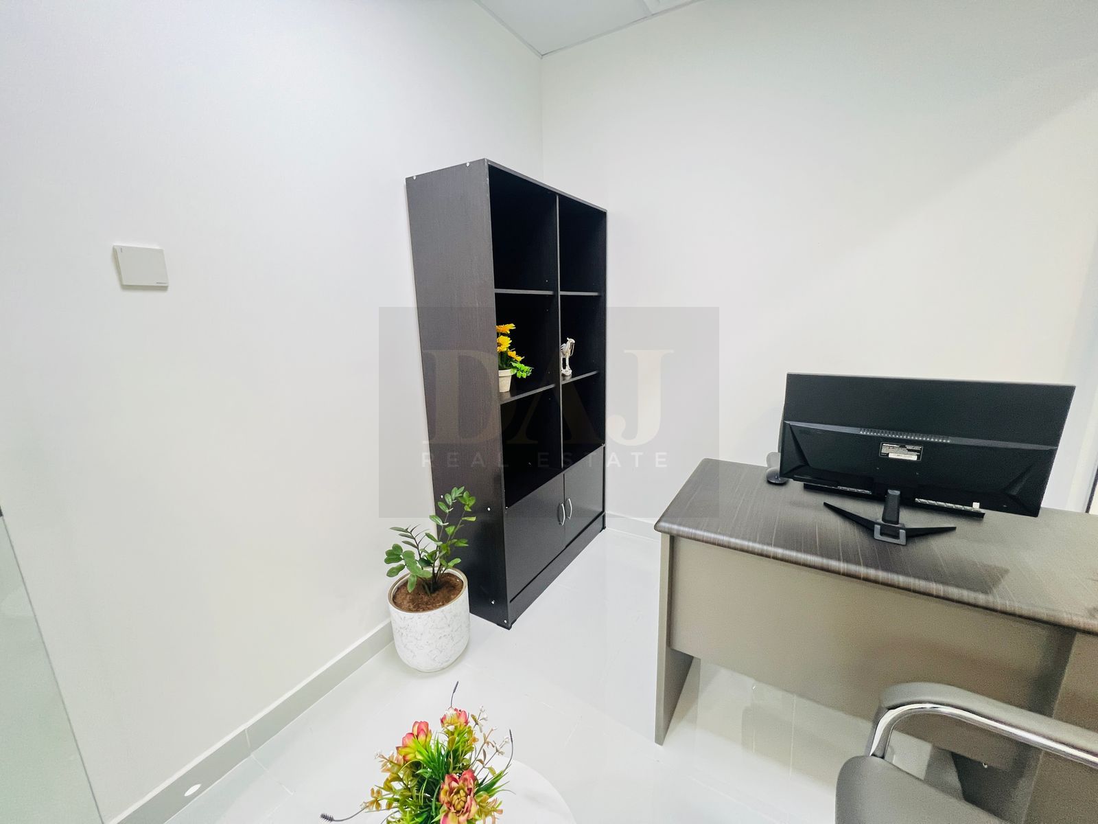 Modern Office for rent in Dubai | Budget Friendly | near to Metro