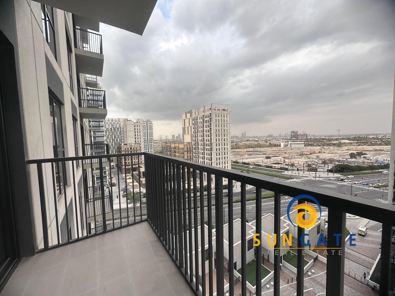 Community Views, Ready to move in , Big Balcony