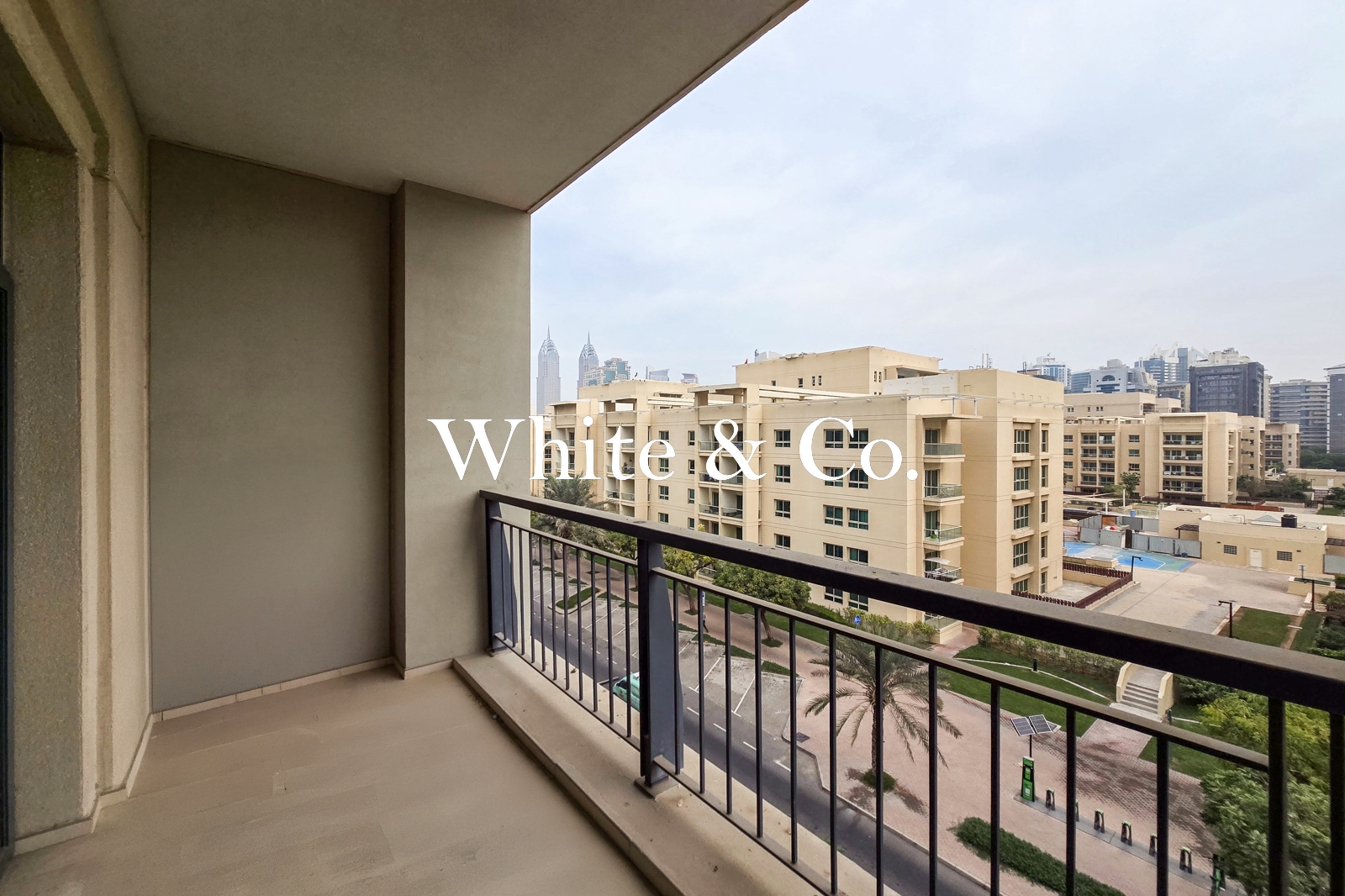 Furnished | Mid Floor | Prime Location