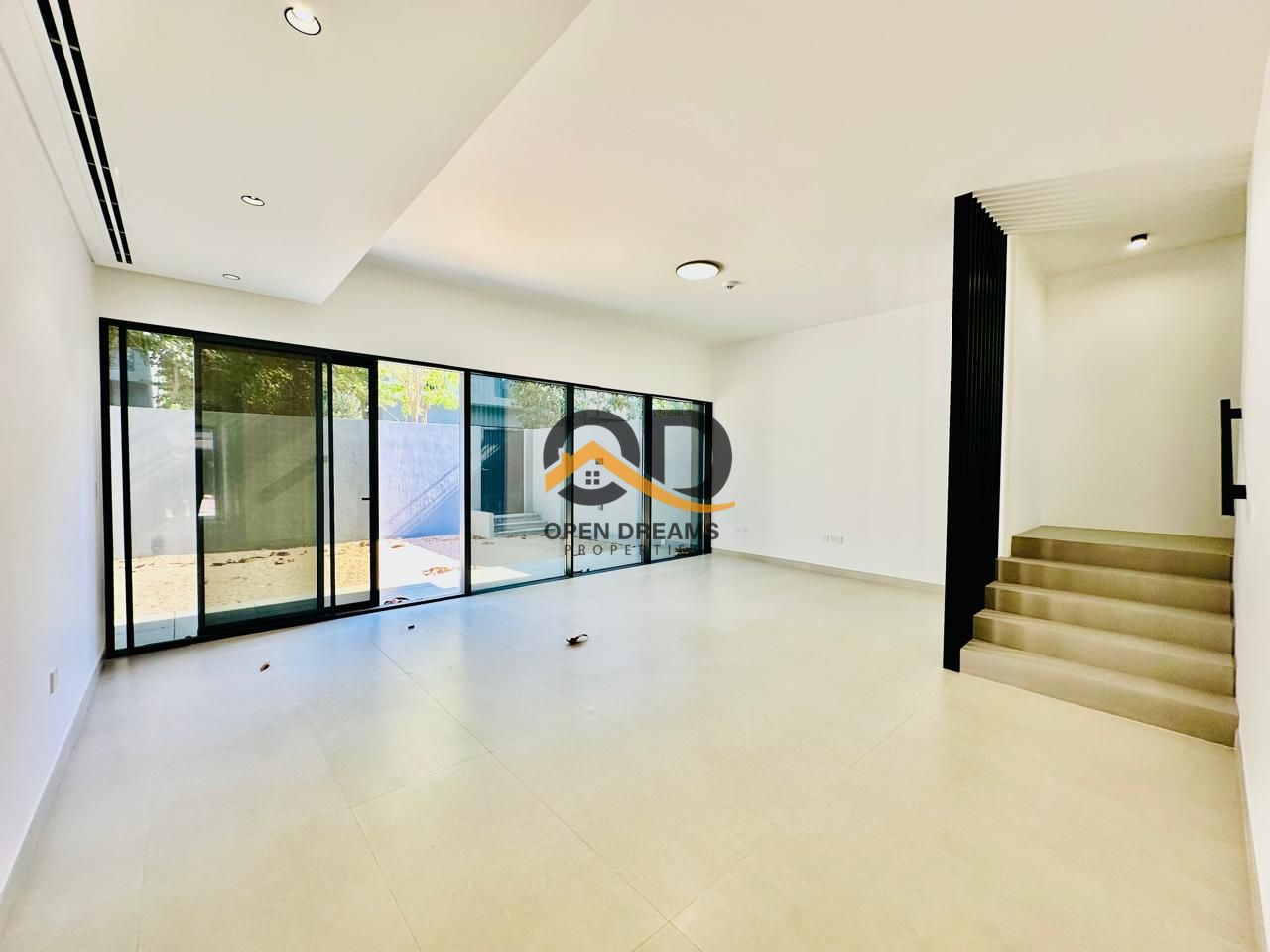 Spacious 3BR Townhouse – Modern Living Surrounded by Nature**
