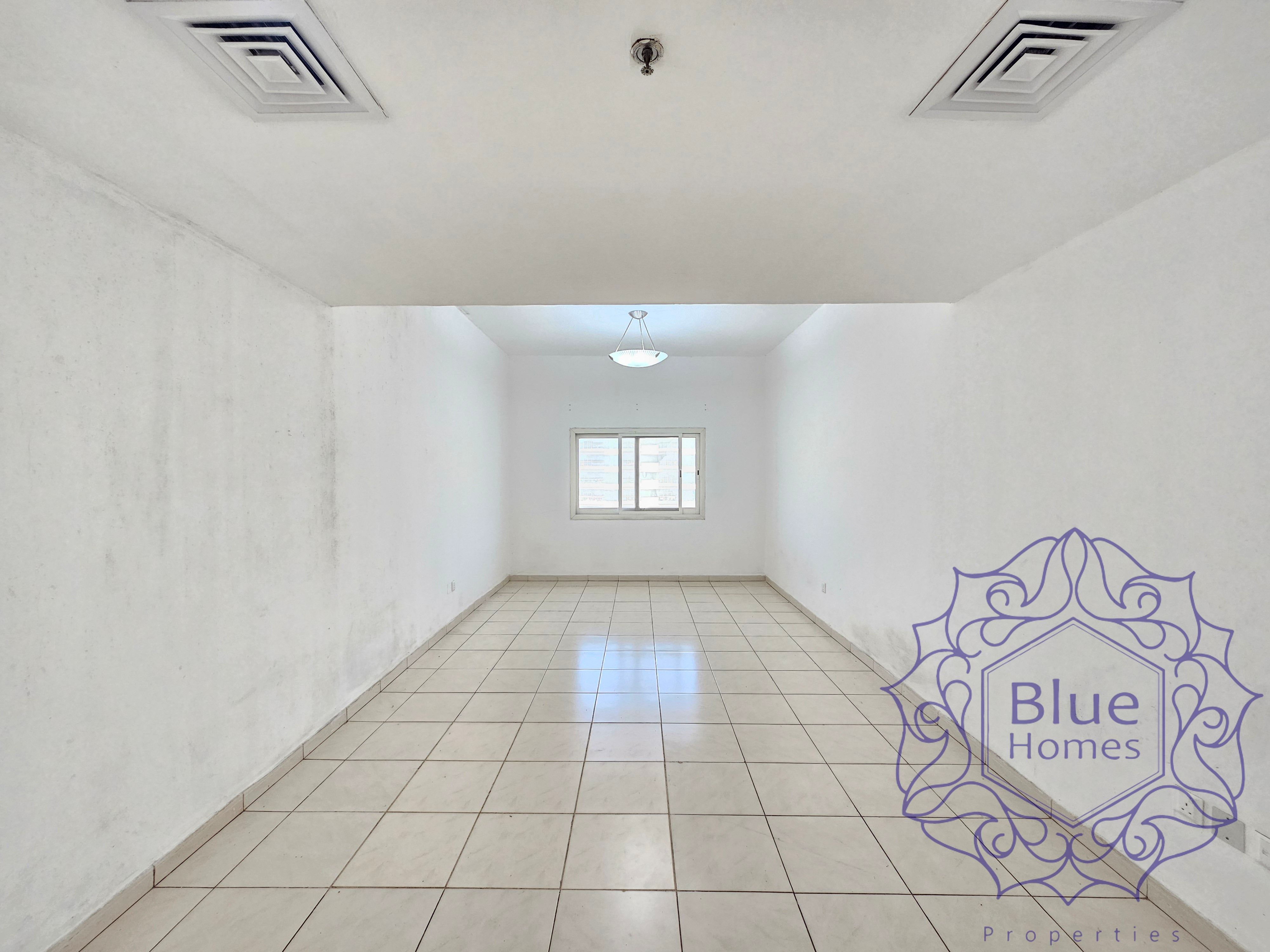 Family living! 2BR Huge Hall both master room open view prime location oud metha