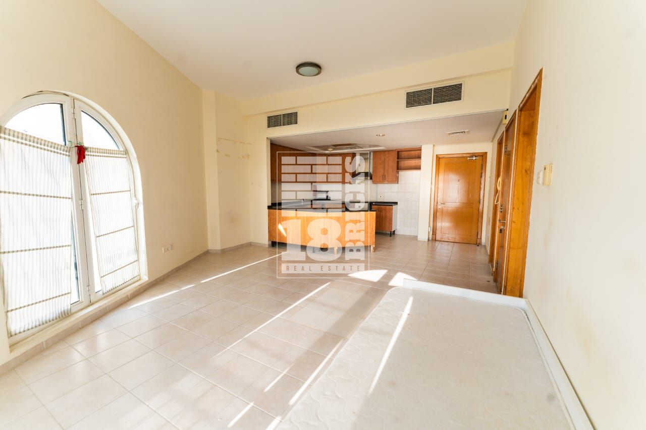 1 Bed + Store | Near Metro | Bulk Units Available