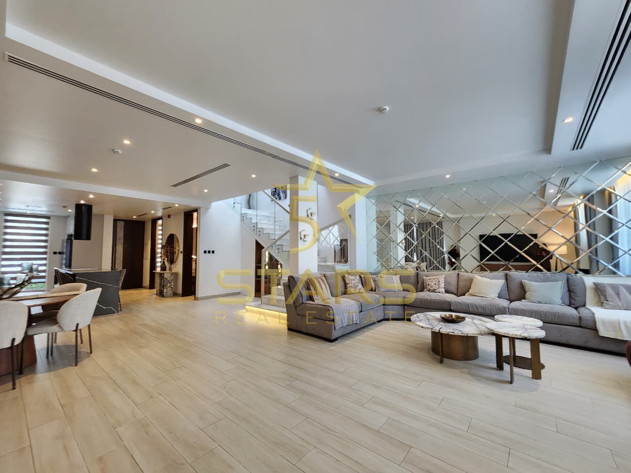 Ultra-Modern | Premium Furniture | Jacuzzi | Immaculate Condition