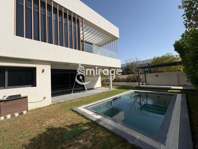 Luxury 5BR Villa w Pool | Prime Double Corner Row