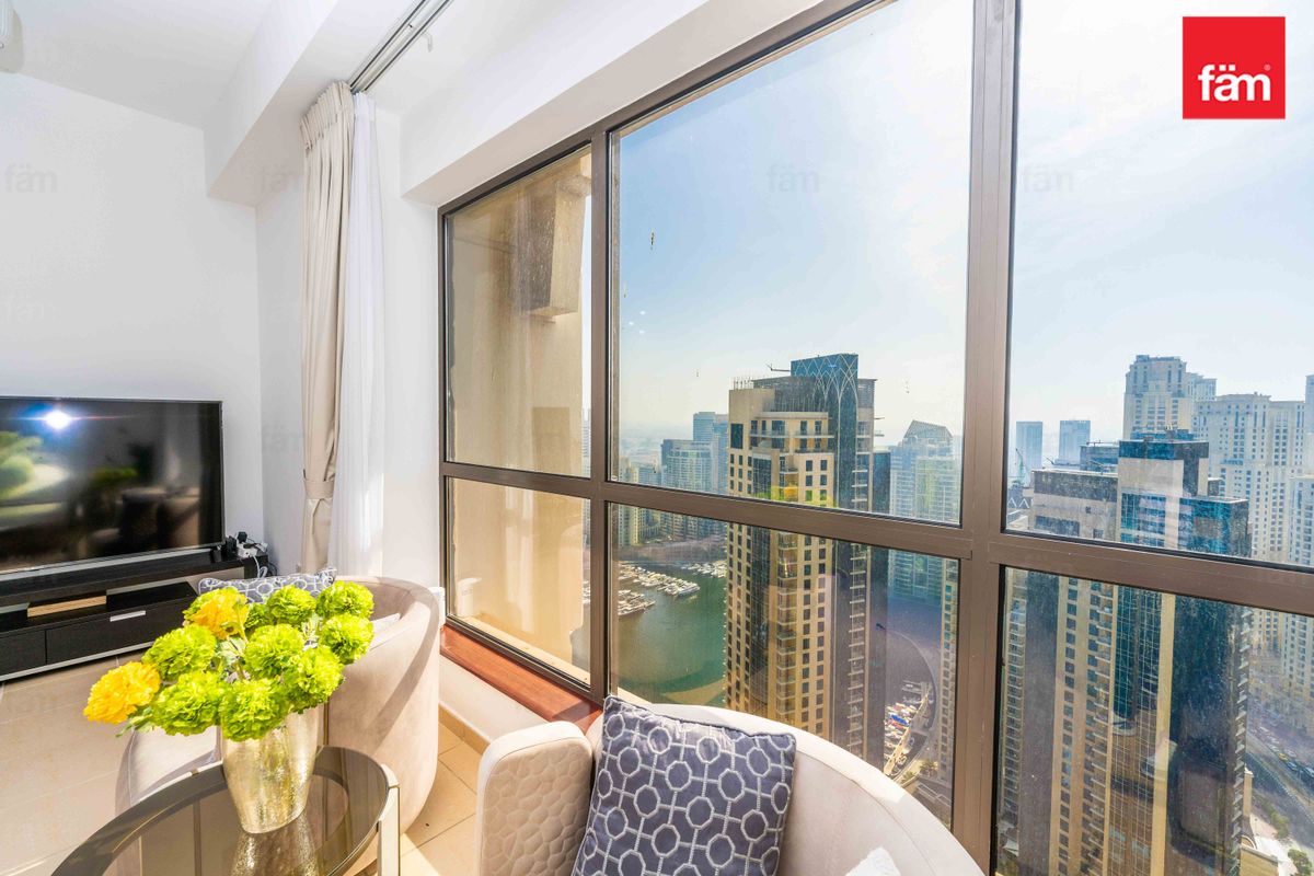 Fully Furnished I Beautiful Marina Views