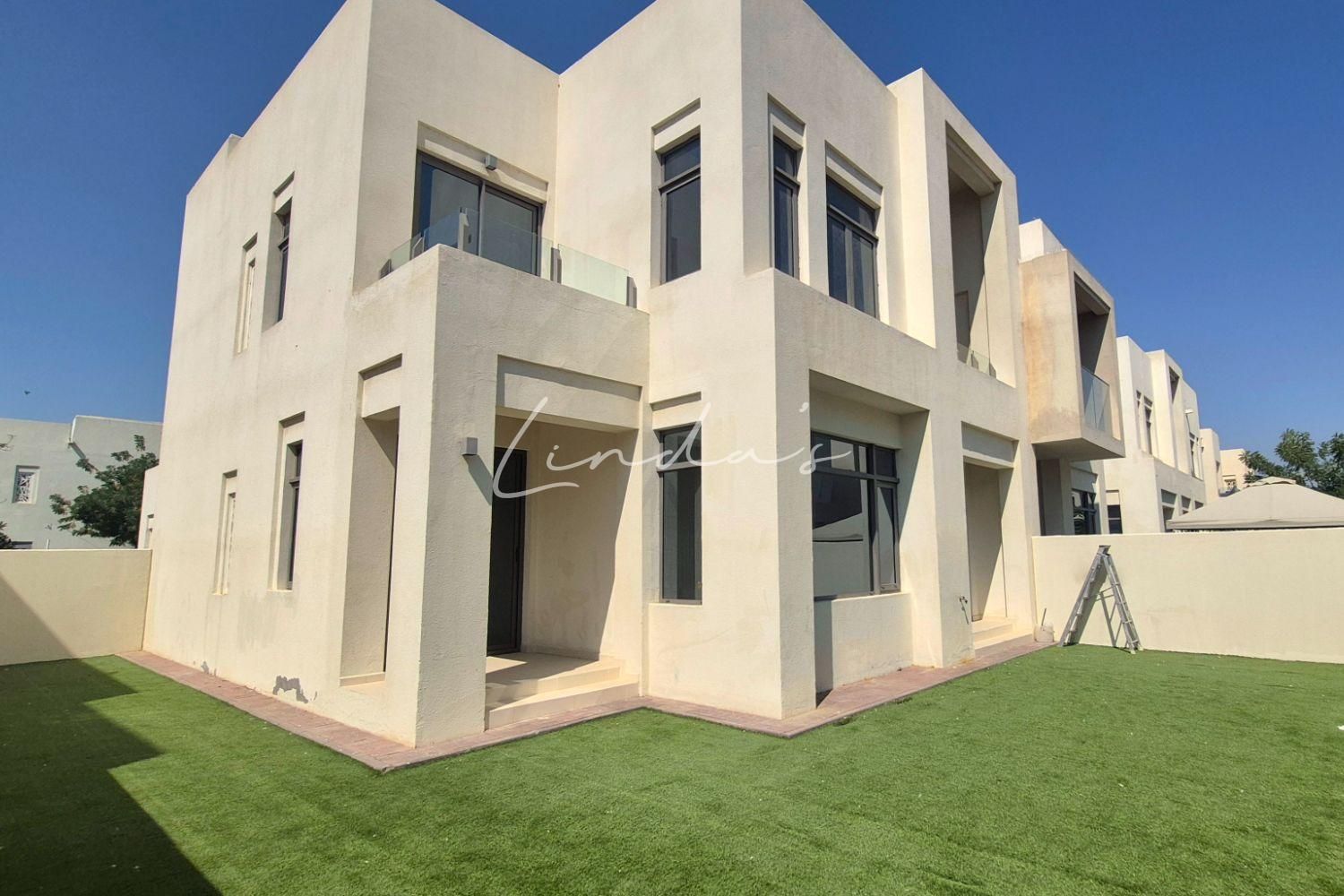 Townhouse for Sale | Corner Unit | Vacant