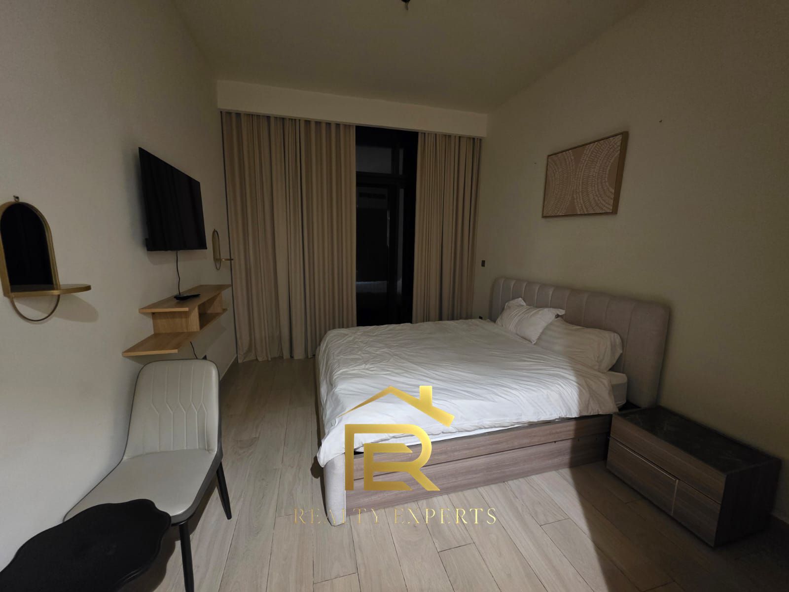 SPACIOUS STUDIO | VACANT BRIGHT | READY TO MOVE