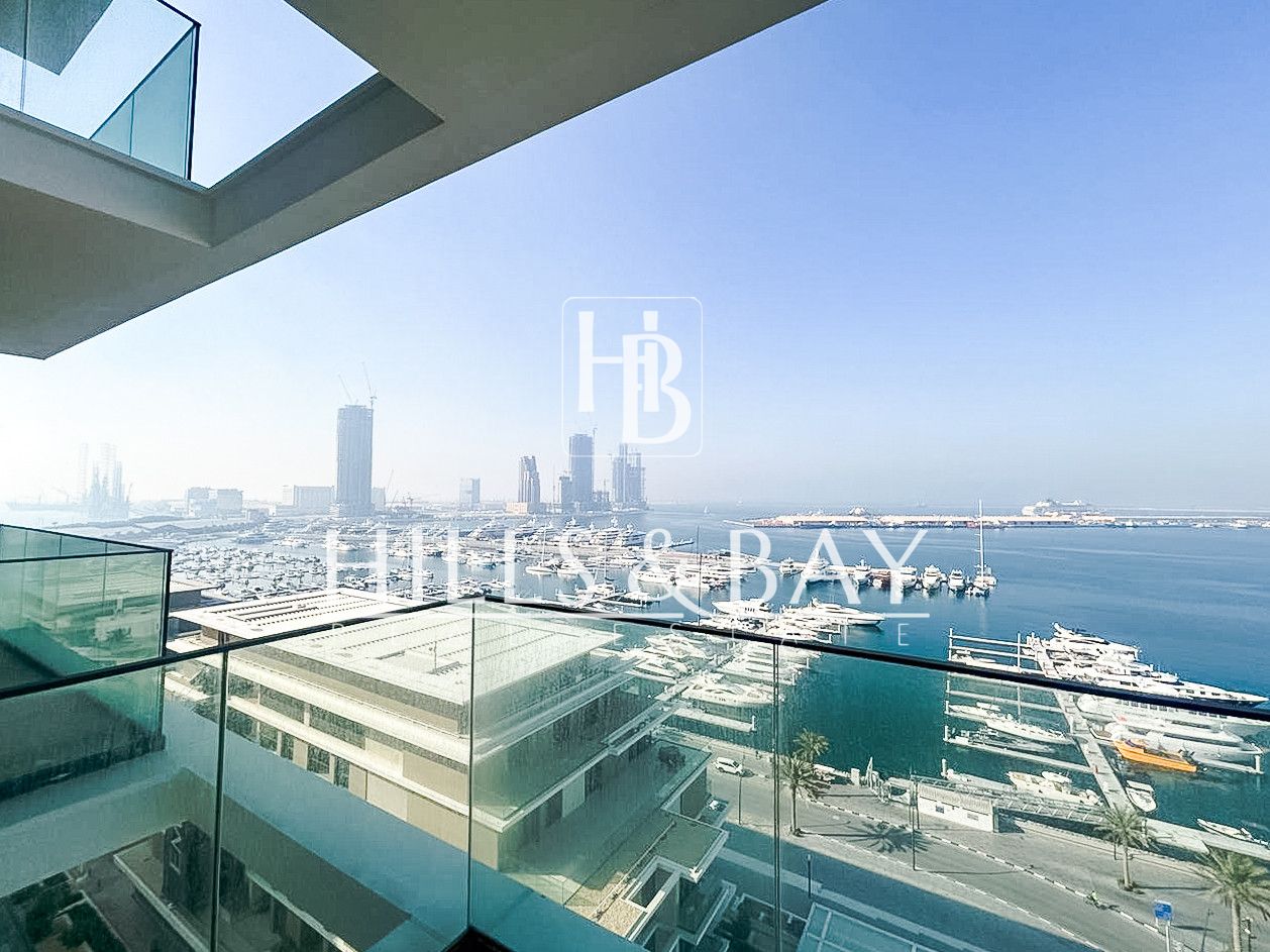 3BR Seagate | Stunning Sea Views