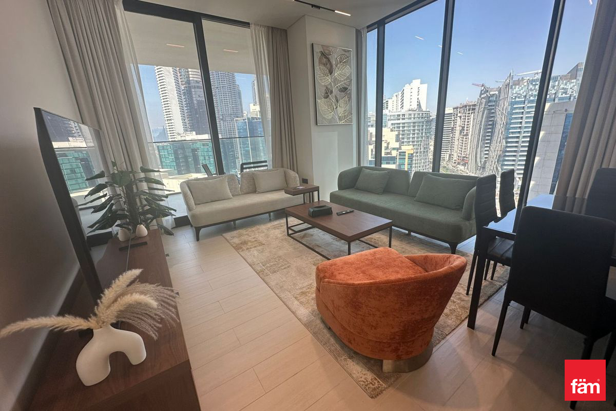 Vacant now | Canal View | Jacuzzi | Furnished