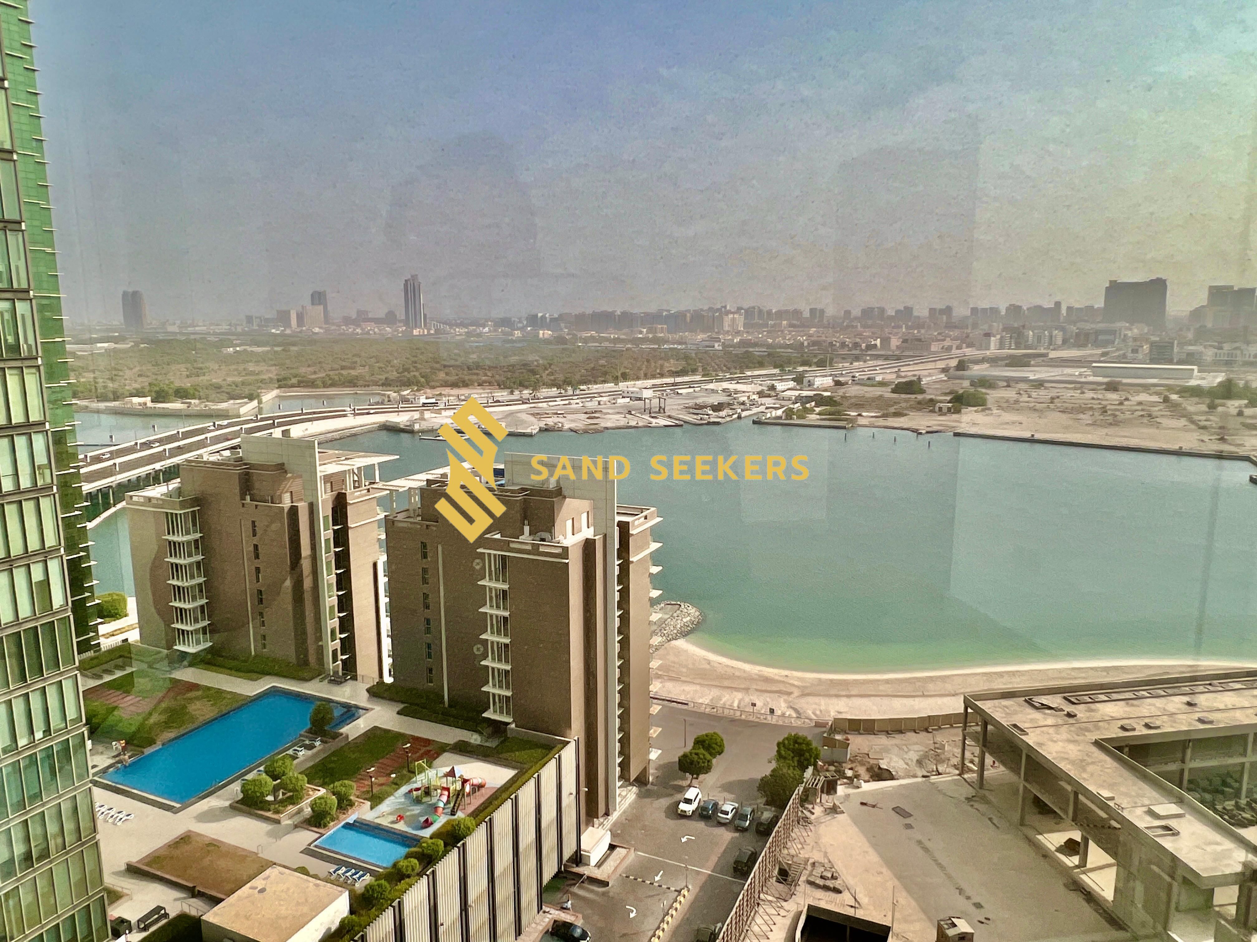 3BHK+Maidroom ! Spacious Layout ! Ready To Move