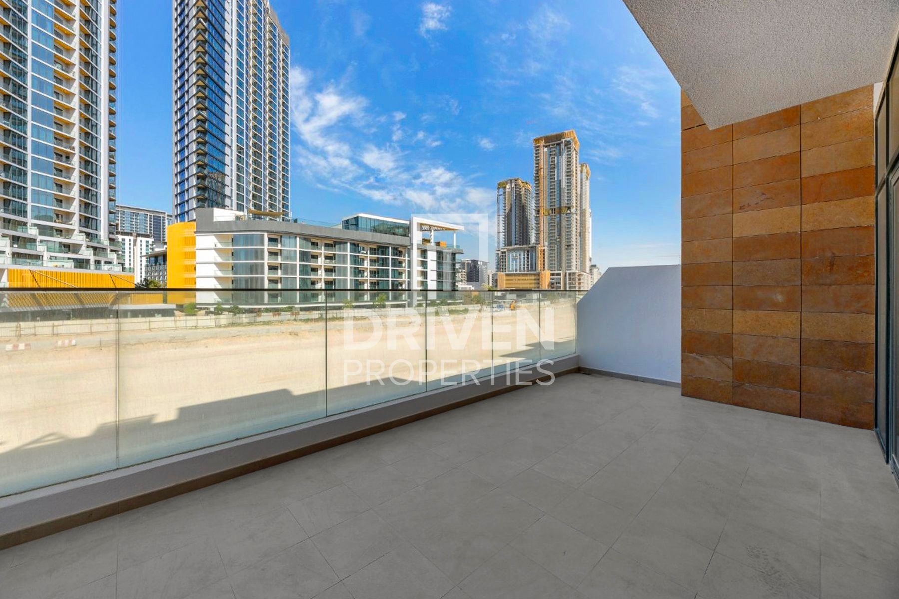 Lagoon Views | Spacious Layout | Tenanted