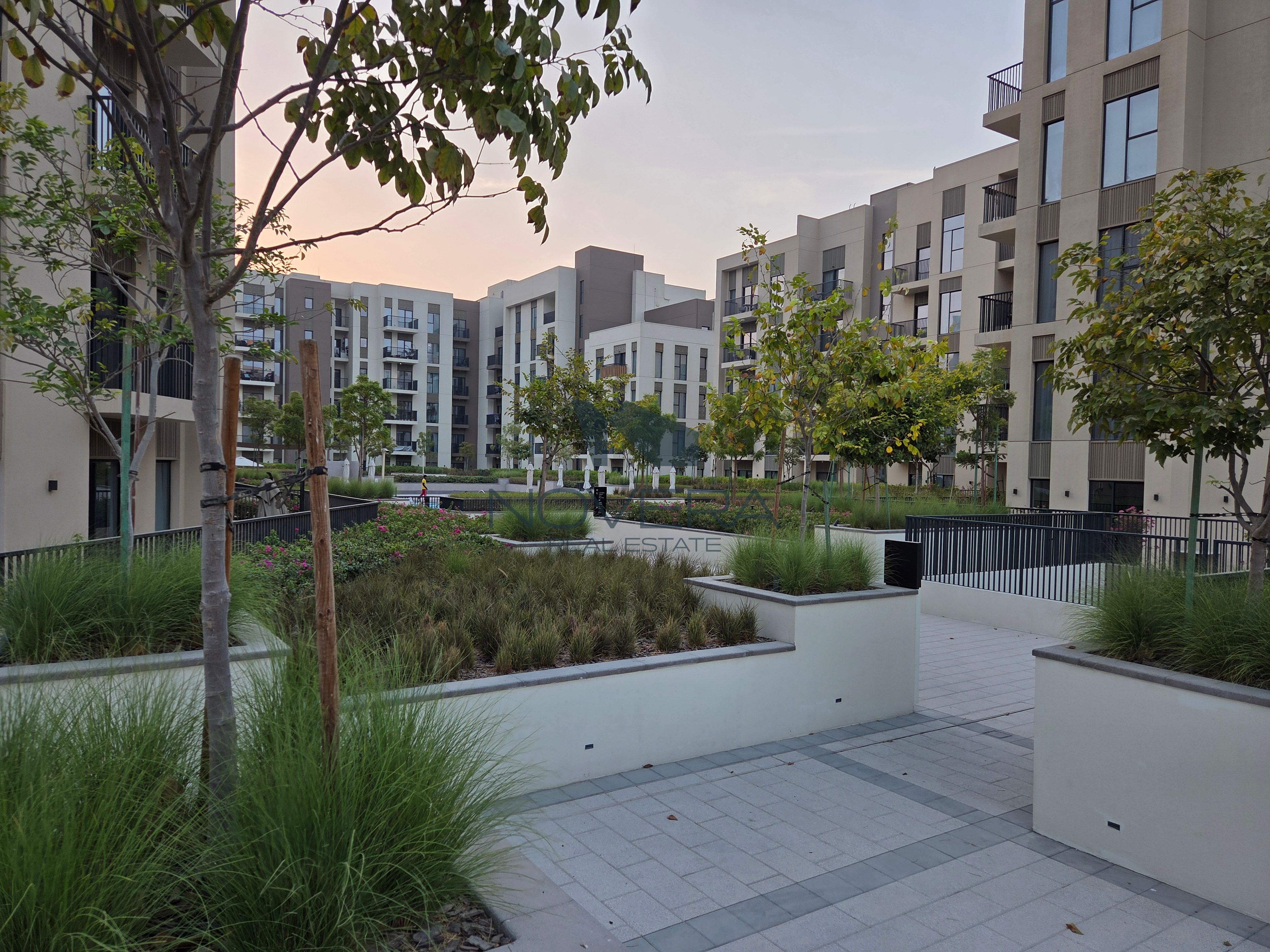 BEST PRICE FOR LIVING | WATERFRONT | HIGH FLOOR