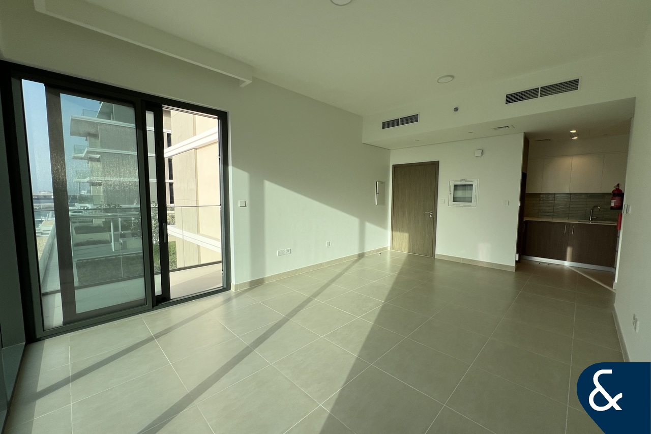 2 Bed | Unfurnished | Waterfront Living