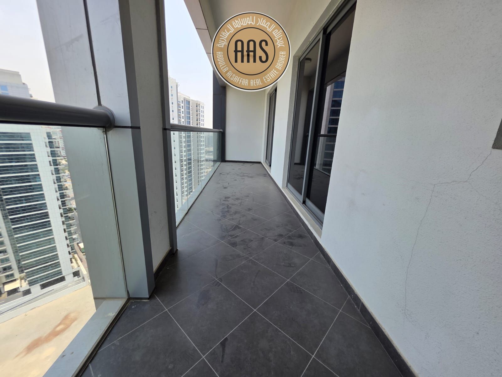 Elegant 1 Bedroom | Bright Unit | Open View