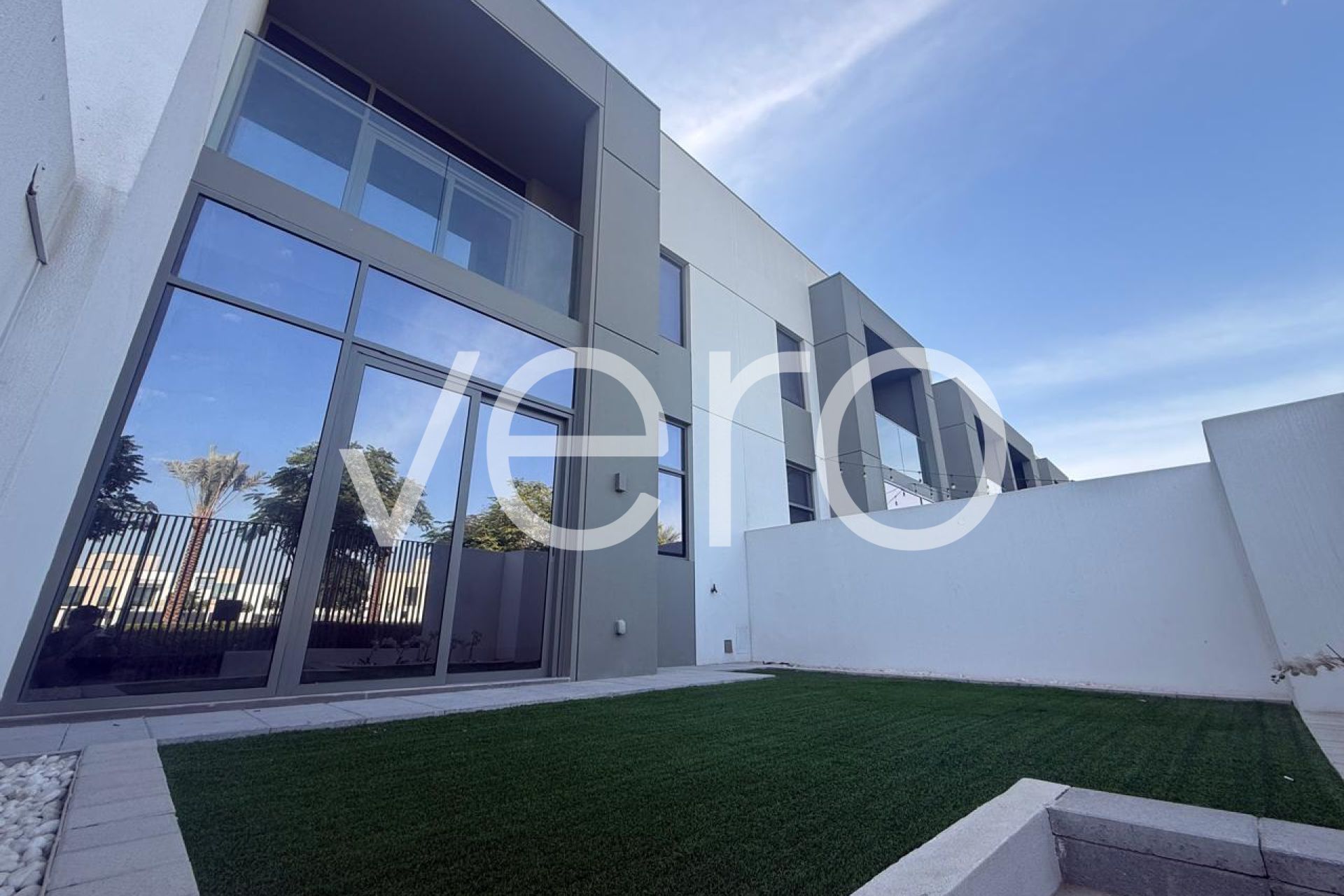 Single Row | Near Pool and Park | Flexible Cheques