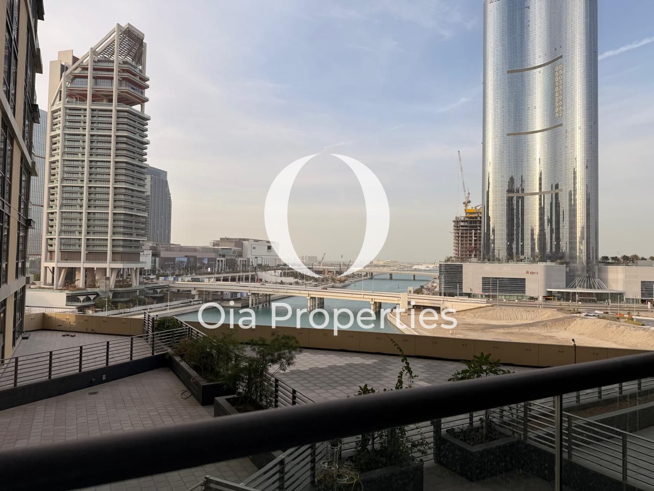 Open View | Luxury 2BR+Balcony | Prime Location