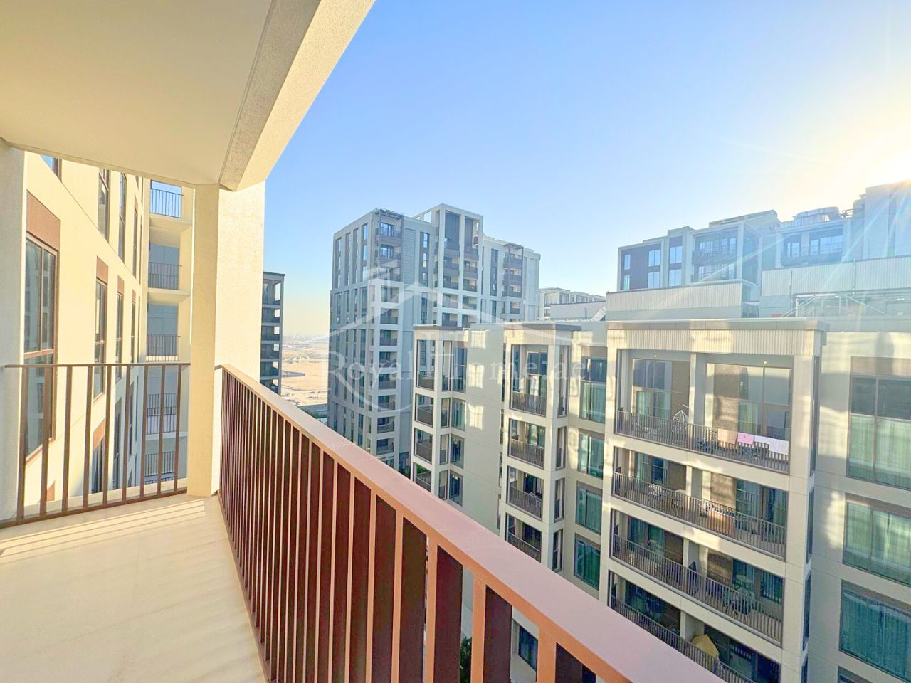 Specious and bright 2BR | High Floor Creek Beach