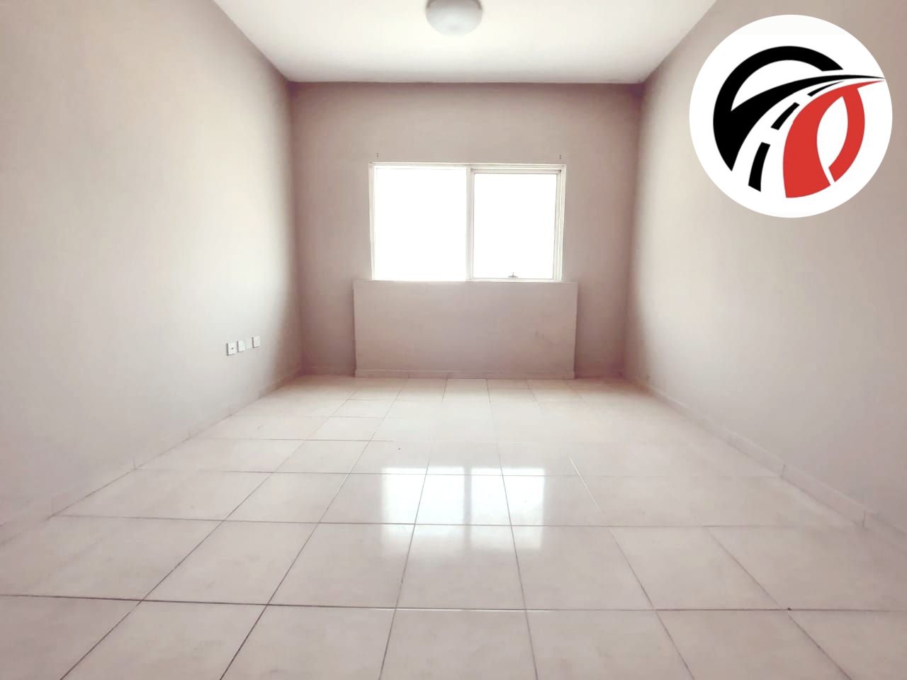 1BR Available For Rent with Full Facilities Near To Metro
