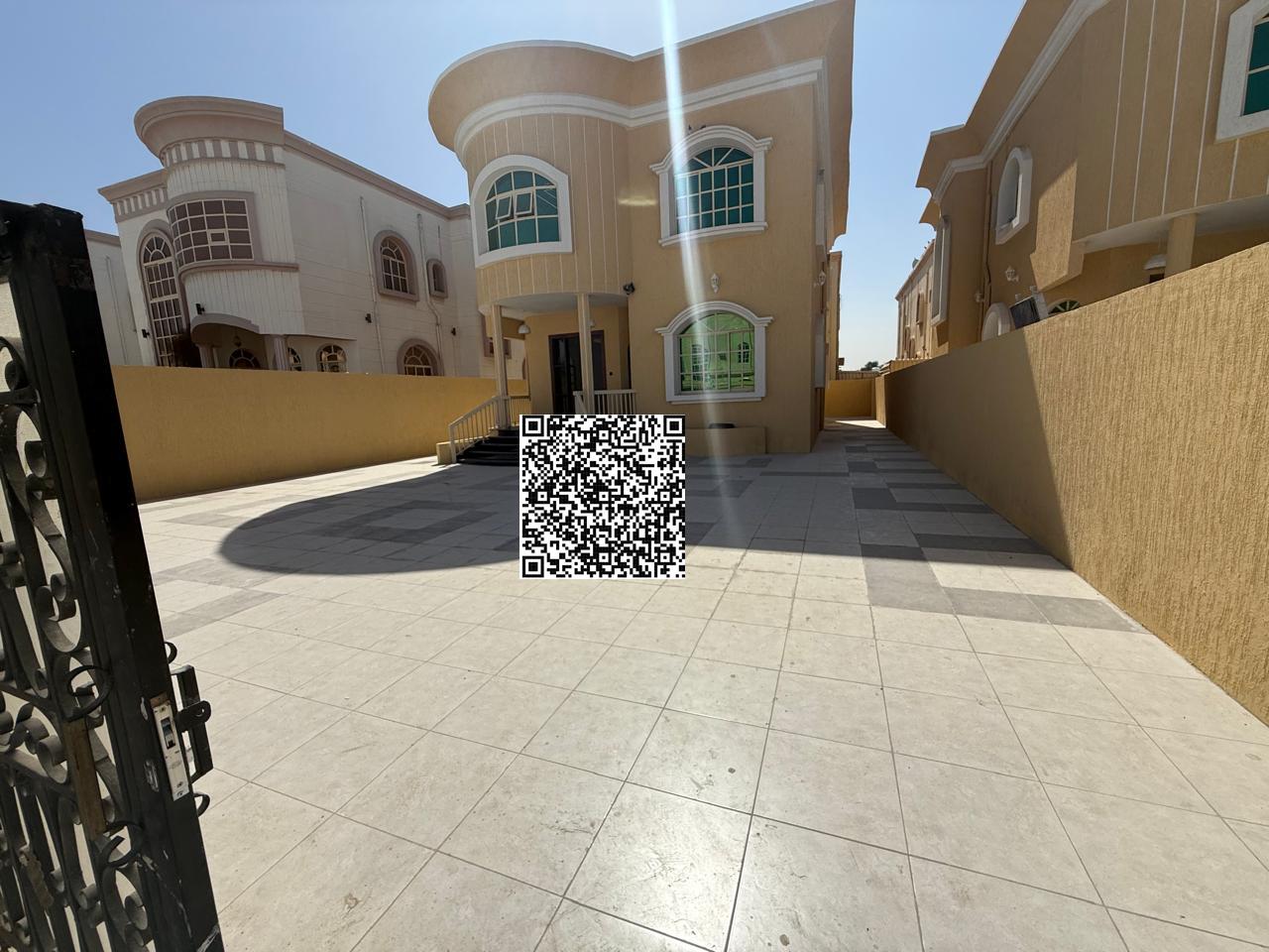 Villa for sale in Al Muwaihat 2 5000 sq ft 5 bedrooms Living room Majlis Maid's room Large yard Price: 1,950,000