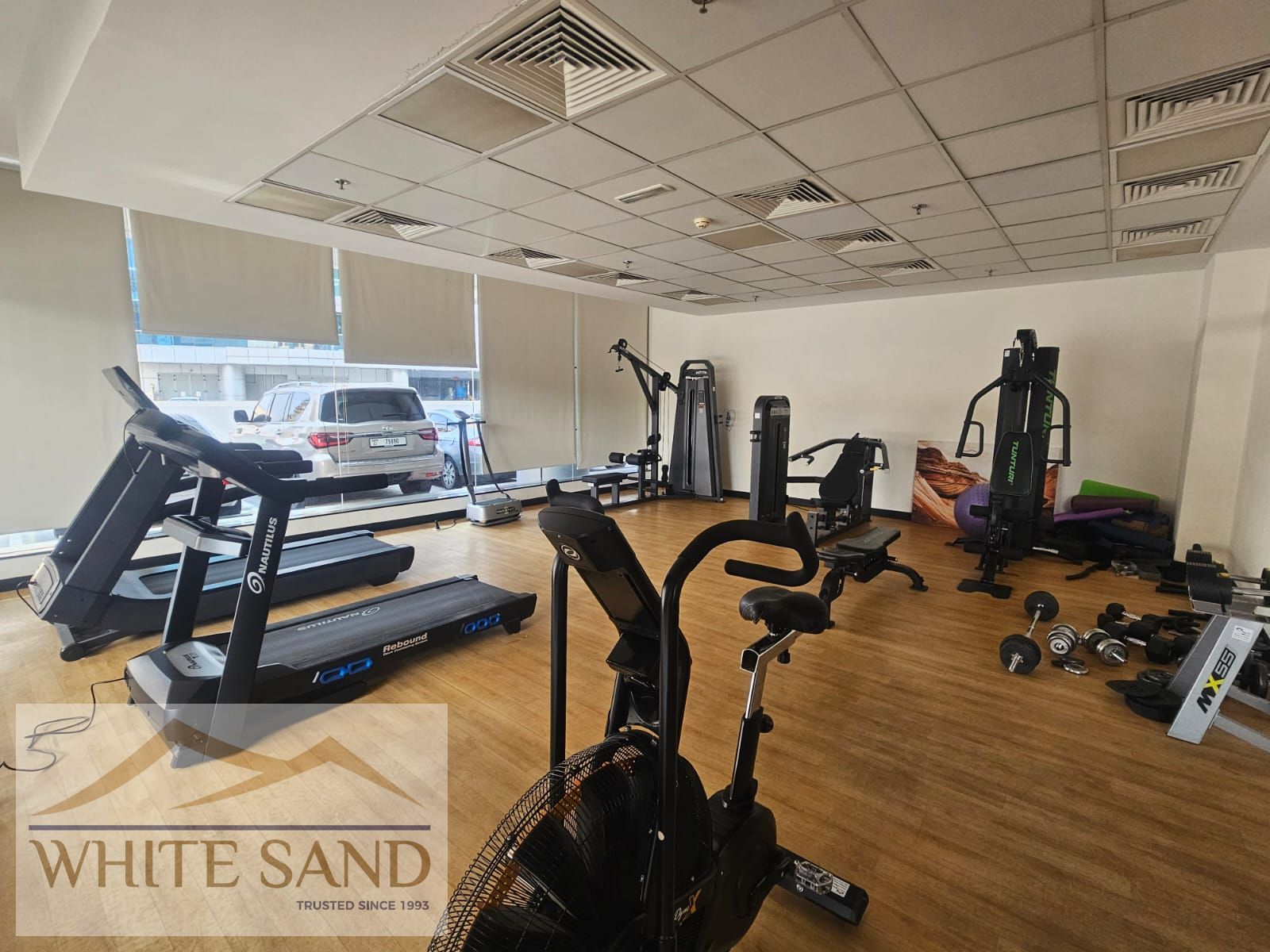 FULLY FURNISHED I GOLF COURSE ViEW I FLEXIBLE CHEQ'S