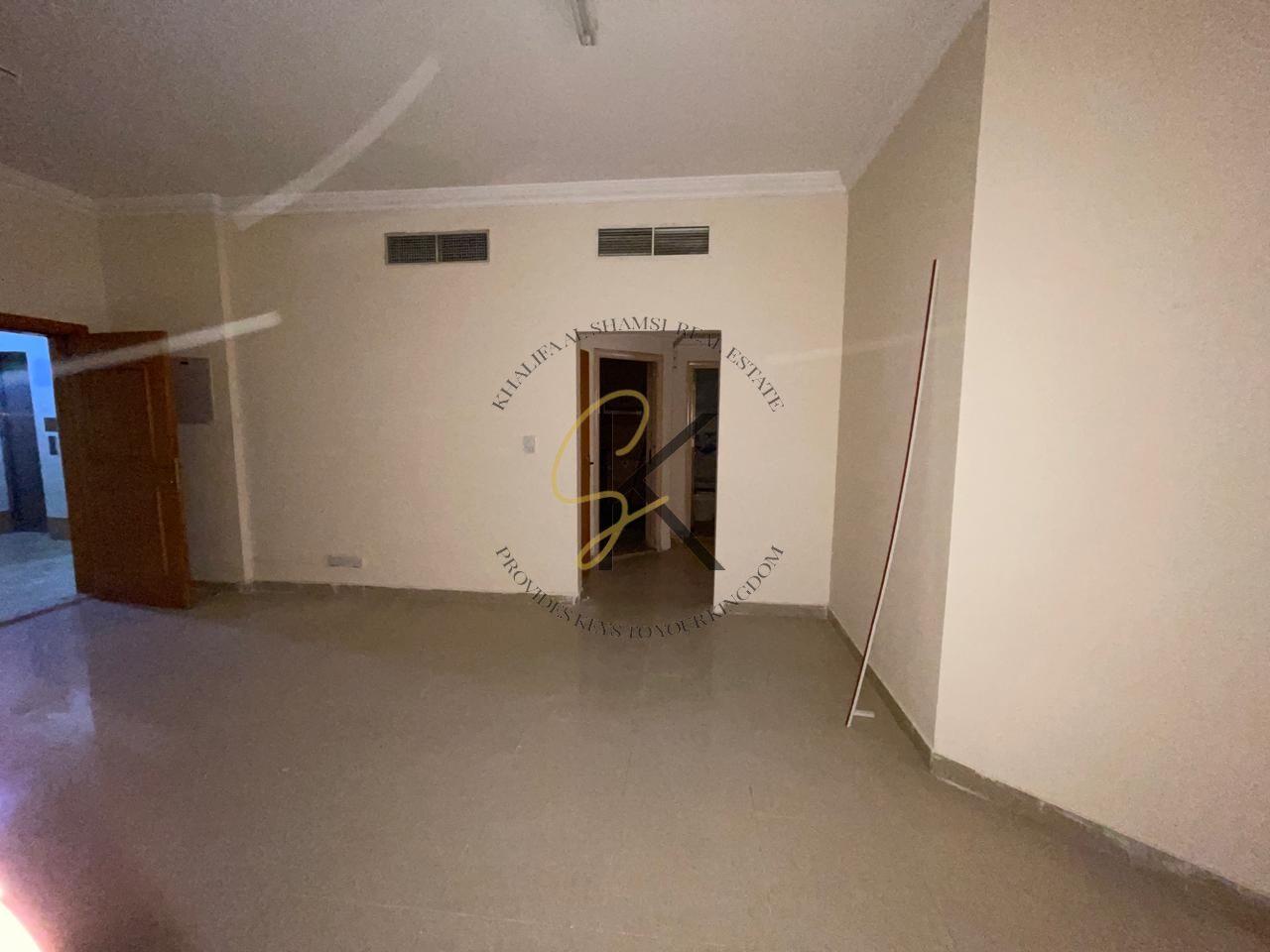 Luxury & Spacious Unfurnished 2BHK with Balcony | 2 Washrooms | 1460 Sqft Family Apartment for Rent in Muwailah, Sharjah