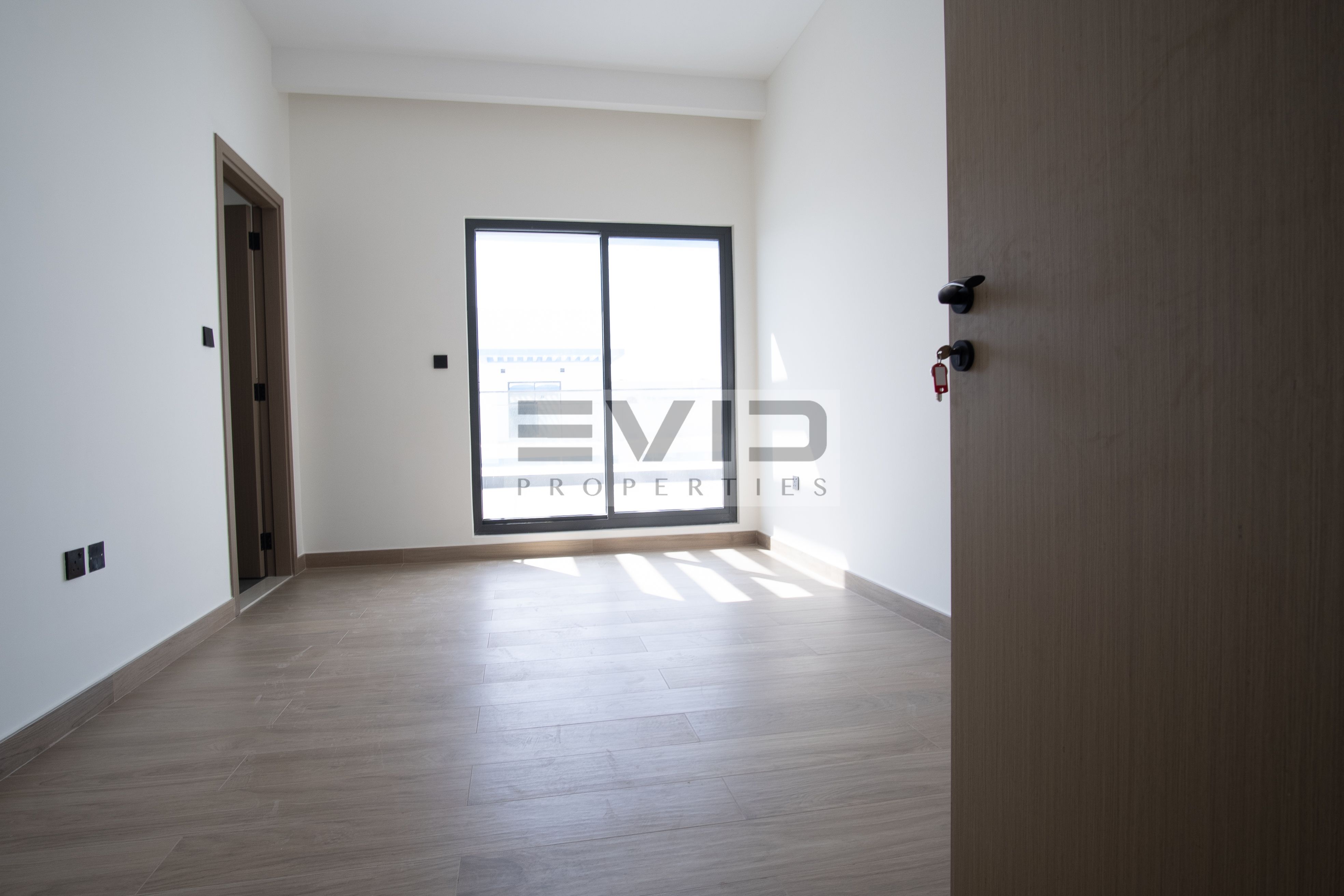 BRAND NEW | SPACIOUS 4BR TOWNHOUSE | PRIME COMMUNITY LIVING