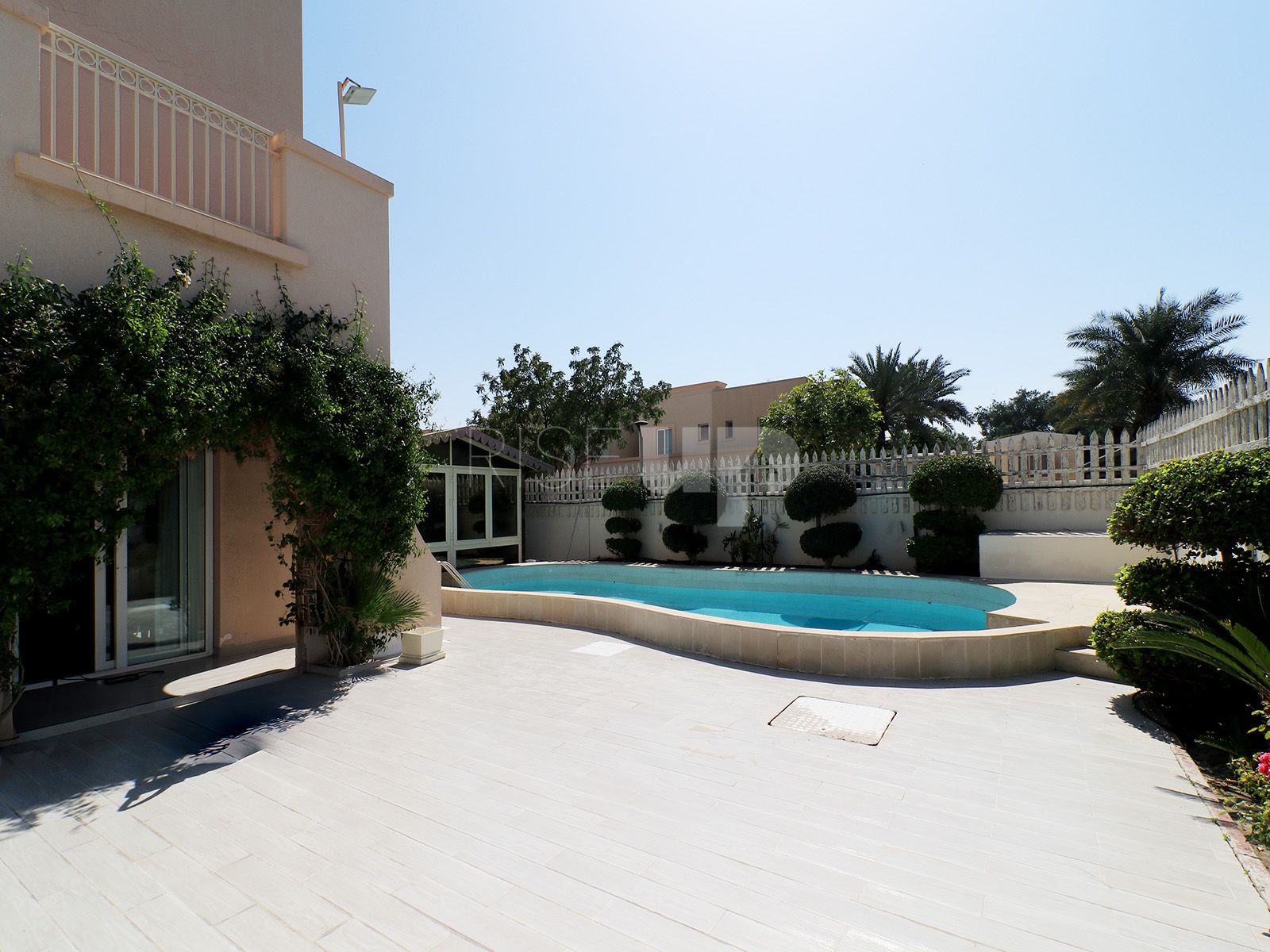 Luxury-Finished Villa with Pool and Lush Garden