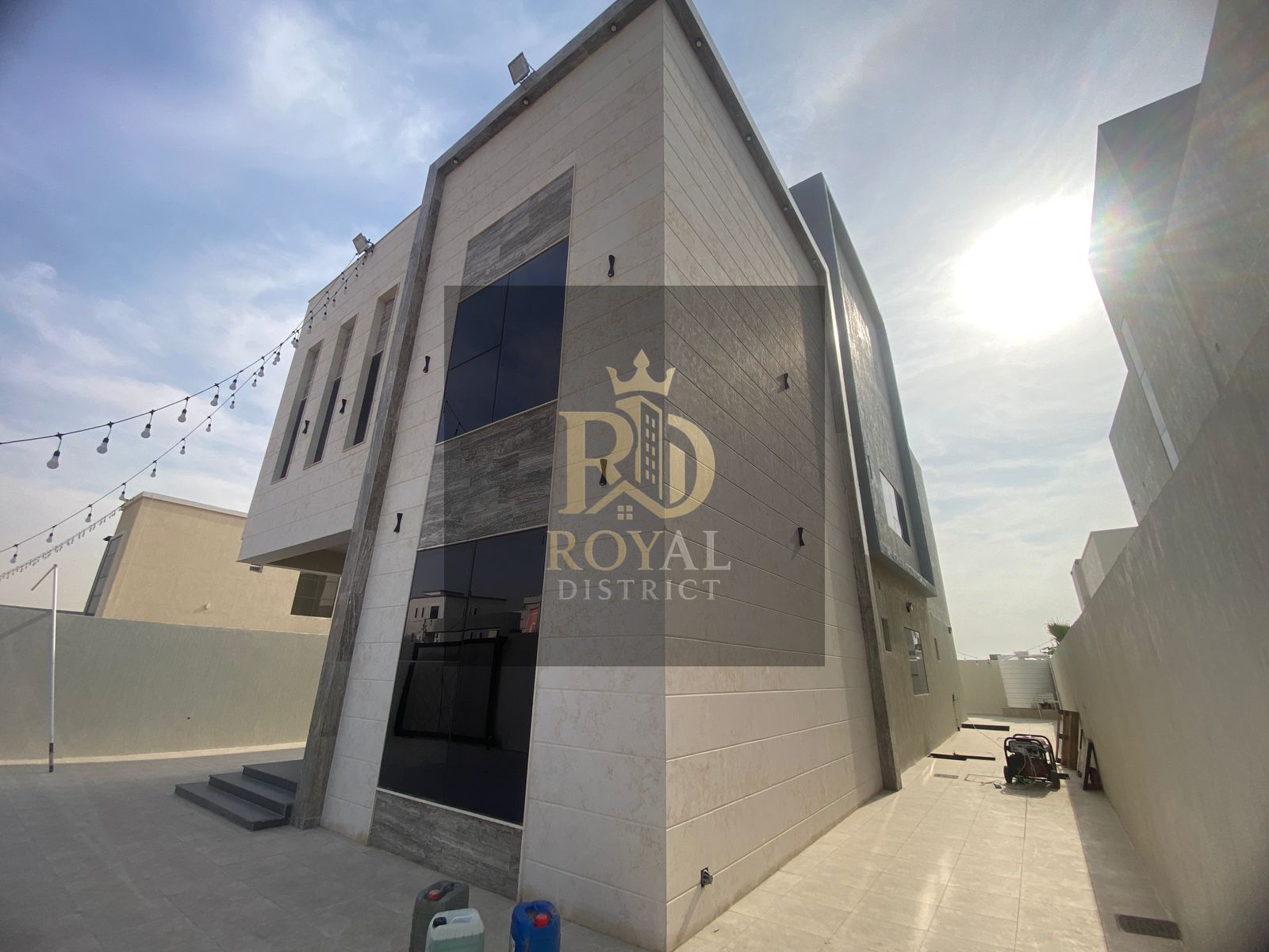 HOT DEAL | STAND ALONE VILLA 5 BEDROOMS + MAJLIS + MAID | PRIME LOCATION | ELECTRICITY IS CONNECTED.