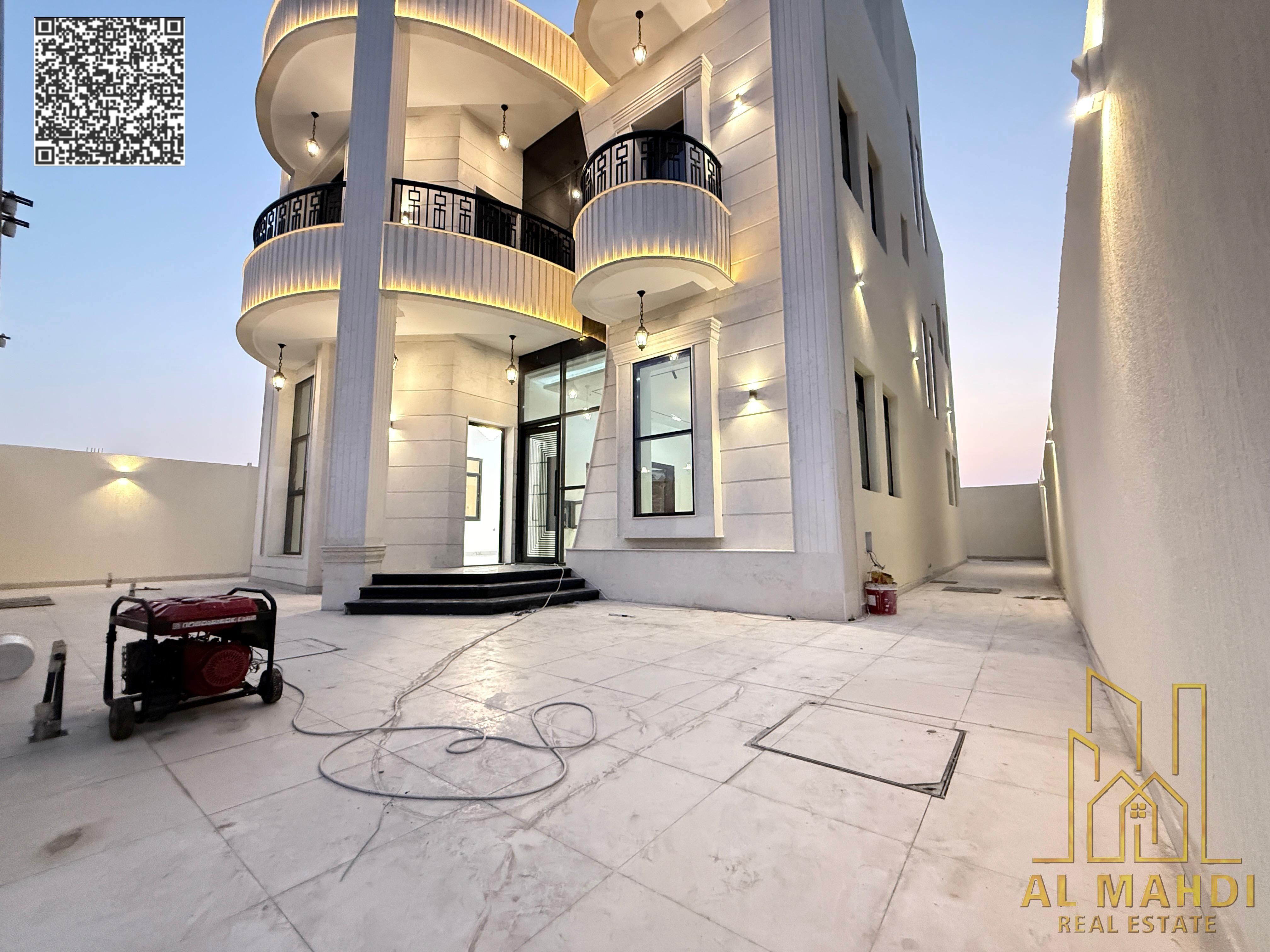 Classic design villa, 3 floors, registration fees included