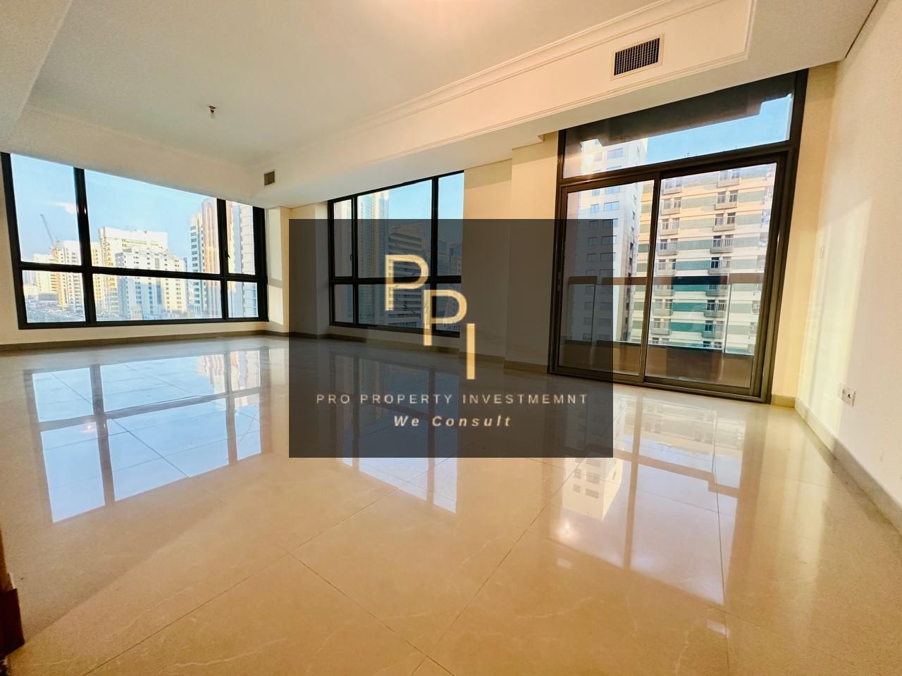 Luxurious | 3BHK+Maid+Balcony | Amazing View | Vacant