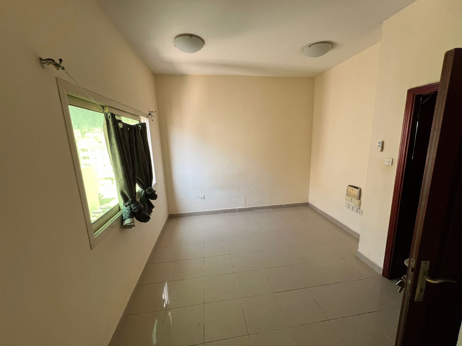 The most beautiful studio apartment for annual rent in Al Butinah – a very spacious area Location: Al Butinah area – a very prime location