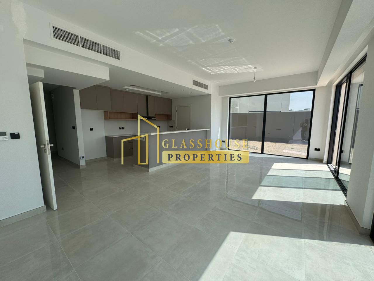 3BR Luxury Falcon Villa on the Canal for RENT
