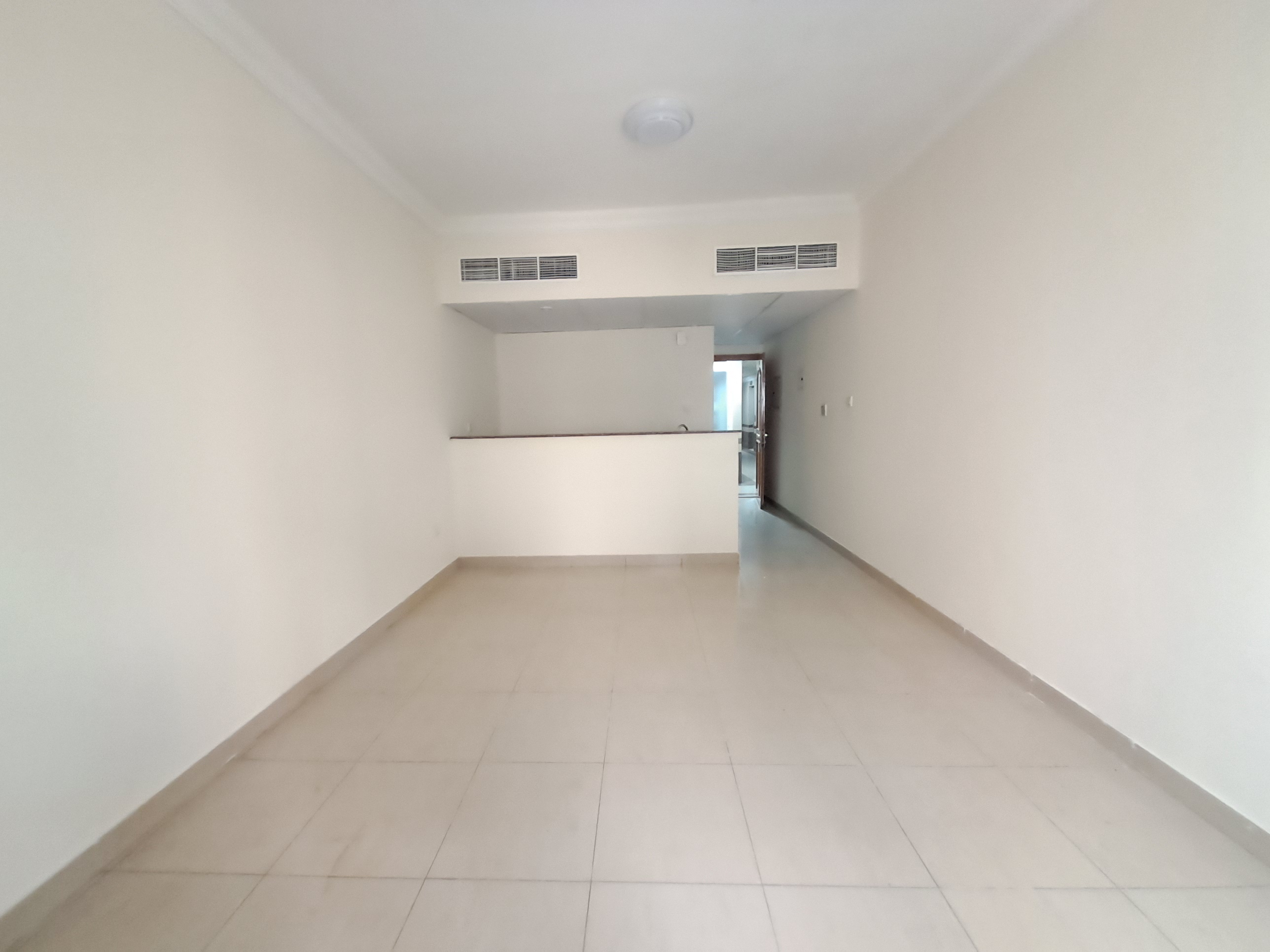 Big studio seprate kitchen just in 25k ready to move