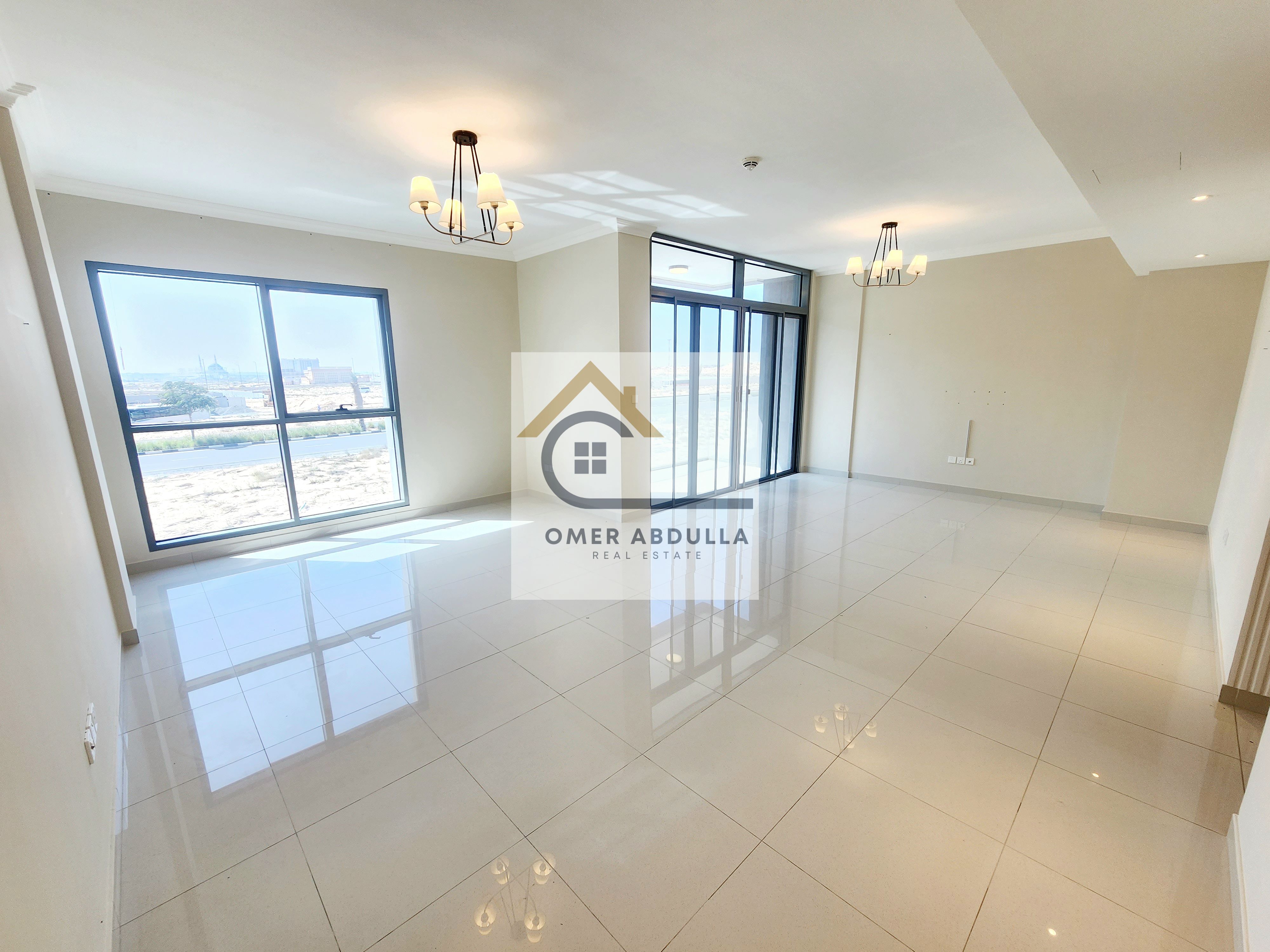 Luxury 3 Br-Apartment With Maidroom 4 Bath Balcony Only 85k 4 Payment Main 611 Road Tilal City Sharjah
