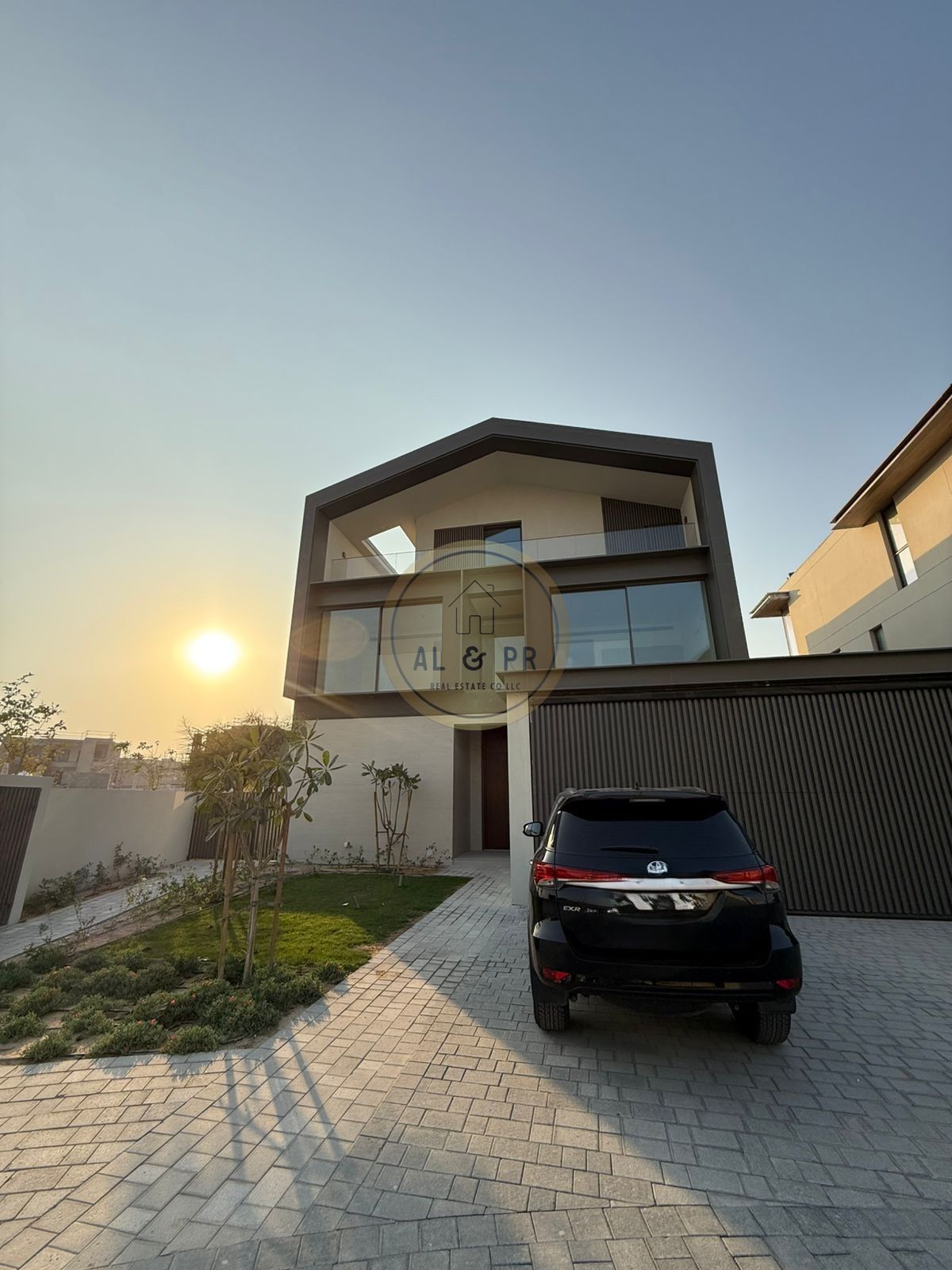 Spacious 5BR+Family Villa |G+2 Standalone | Vacant