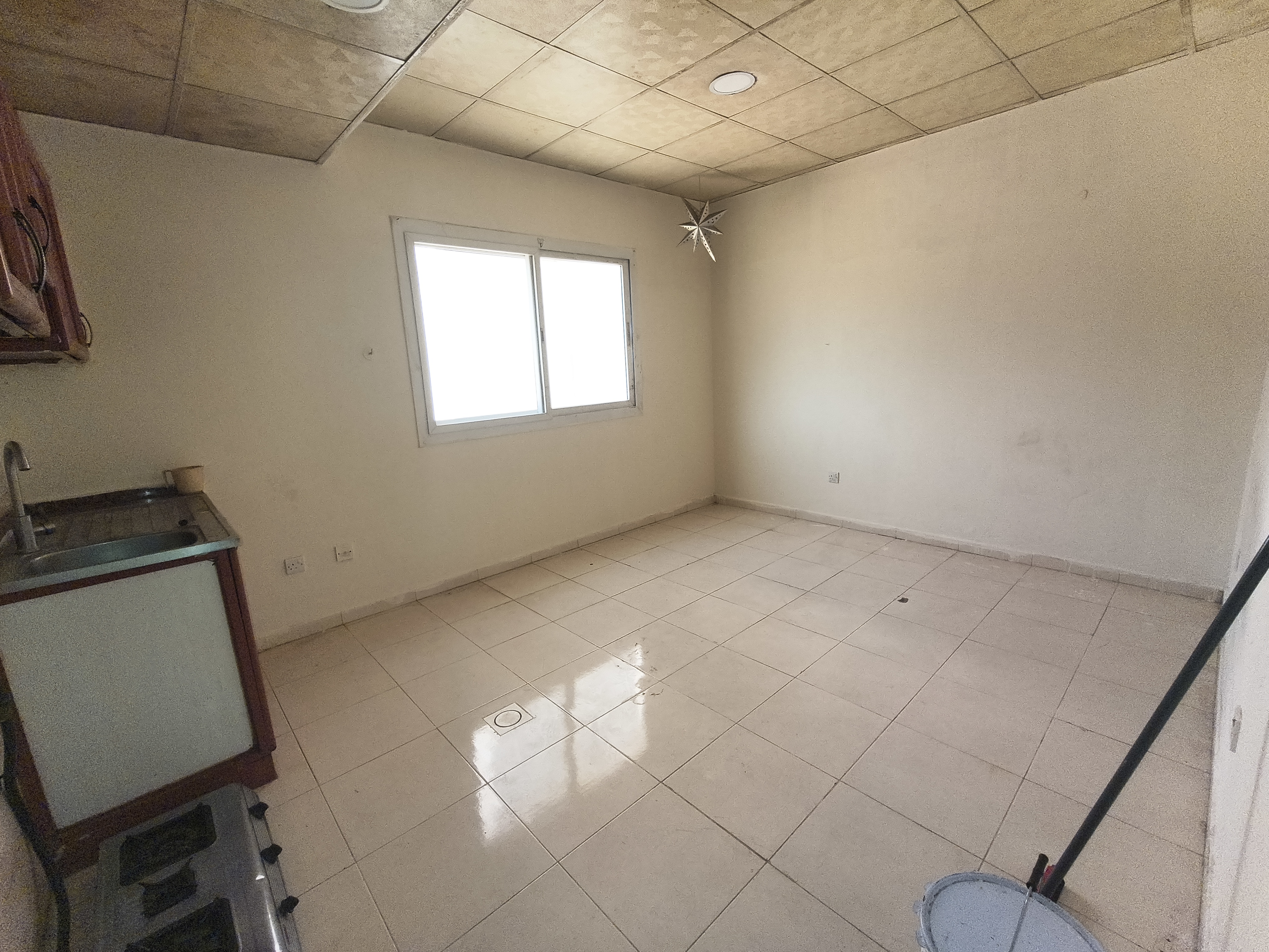 Spacious studio on near to schools in muwaileh school area